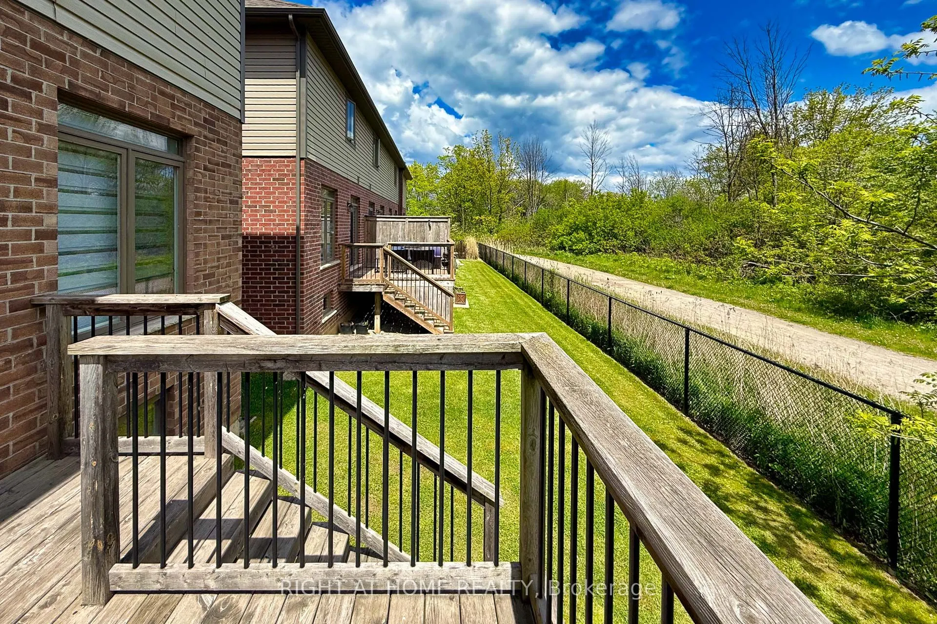 71 Southshore Crescent