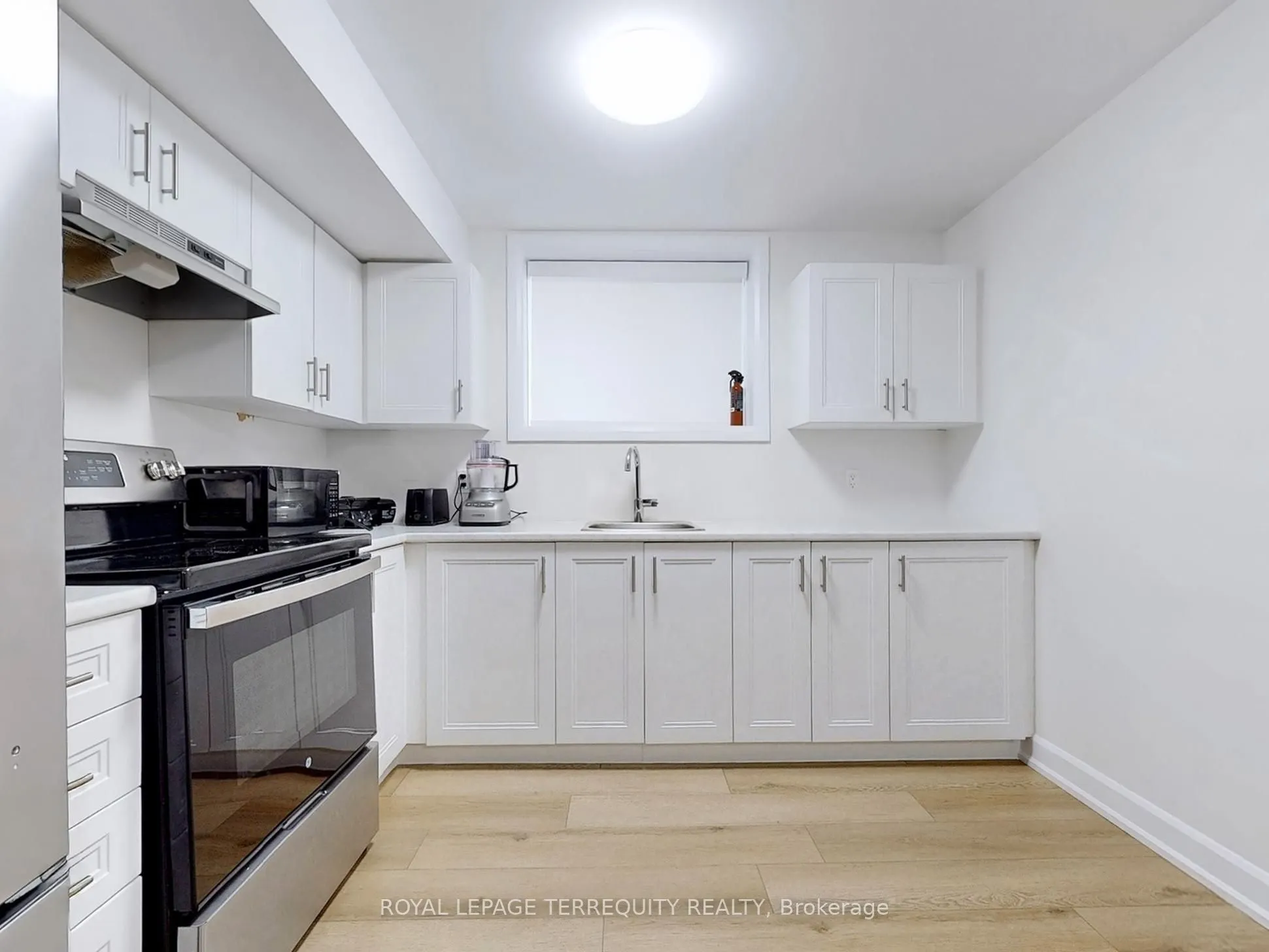 949 Bamford Terrace