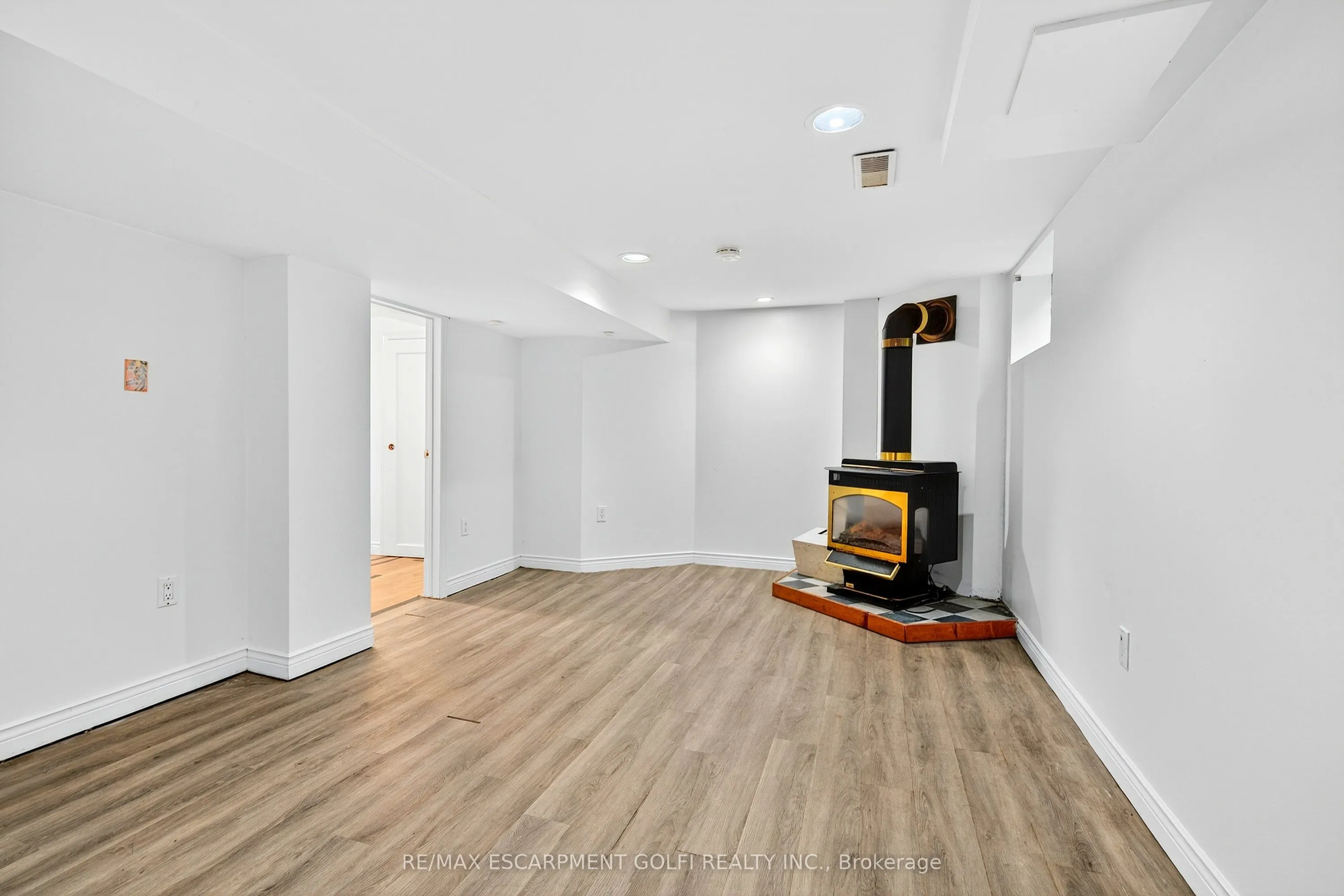 17 West 3RD Street