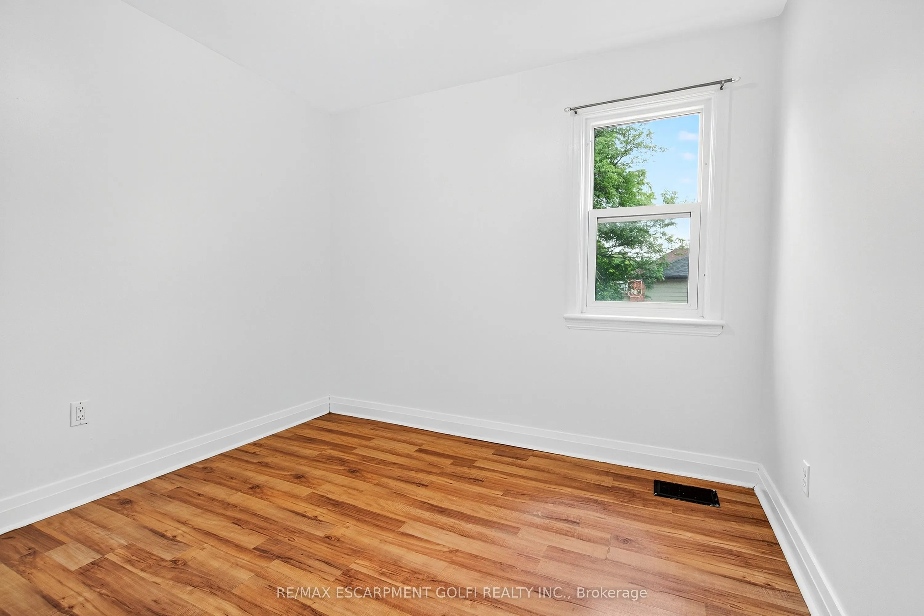 17 West 3RD Street