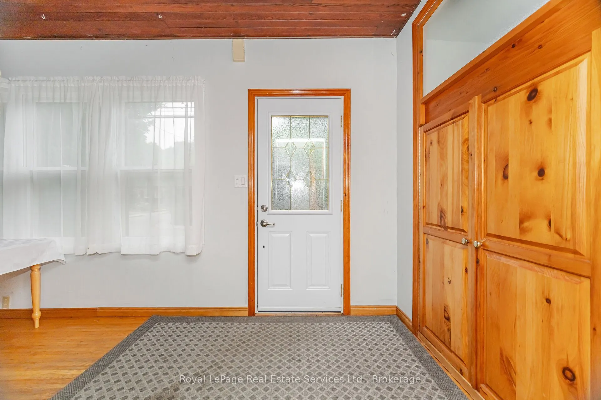 21 Paisley Avenue S