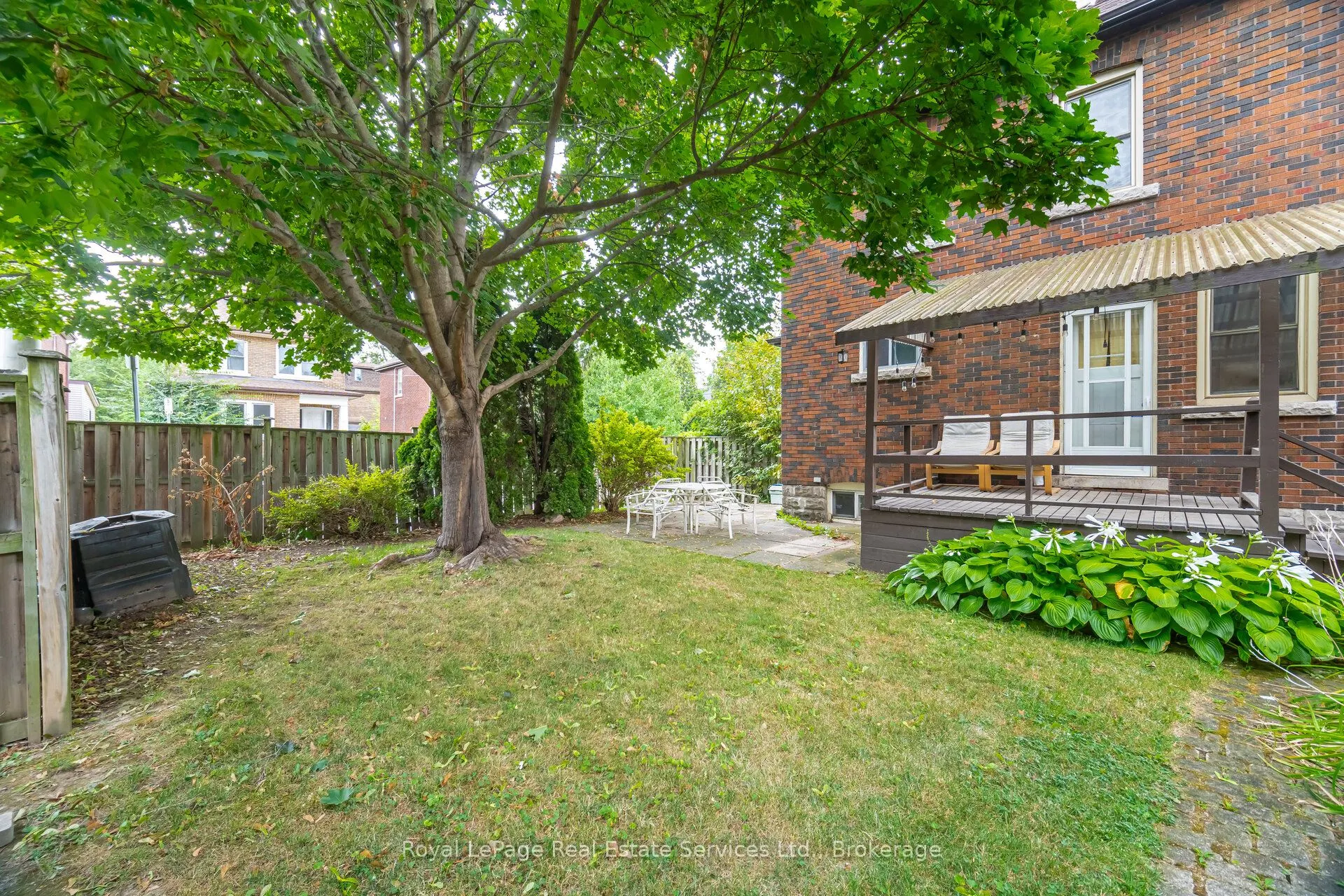 21 Paisley Avenue S