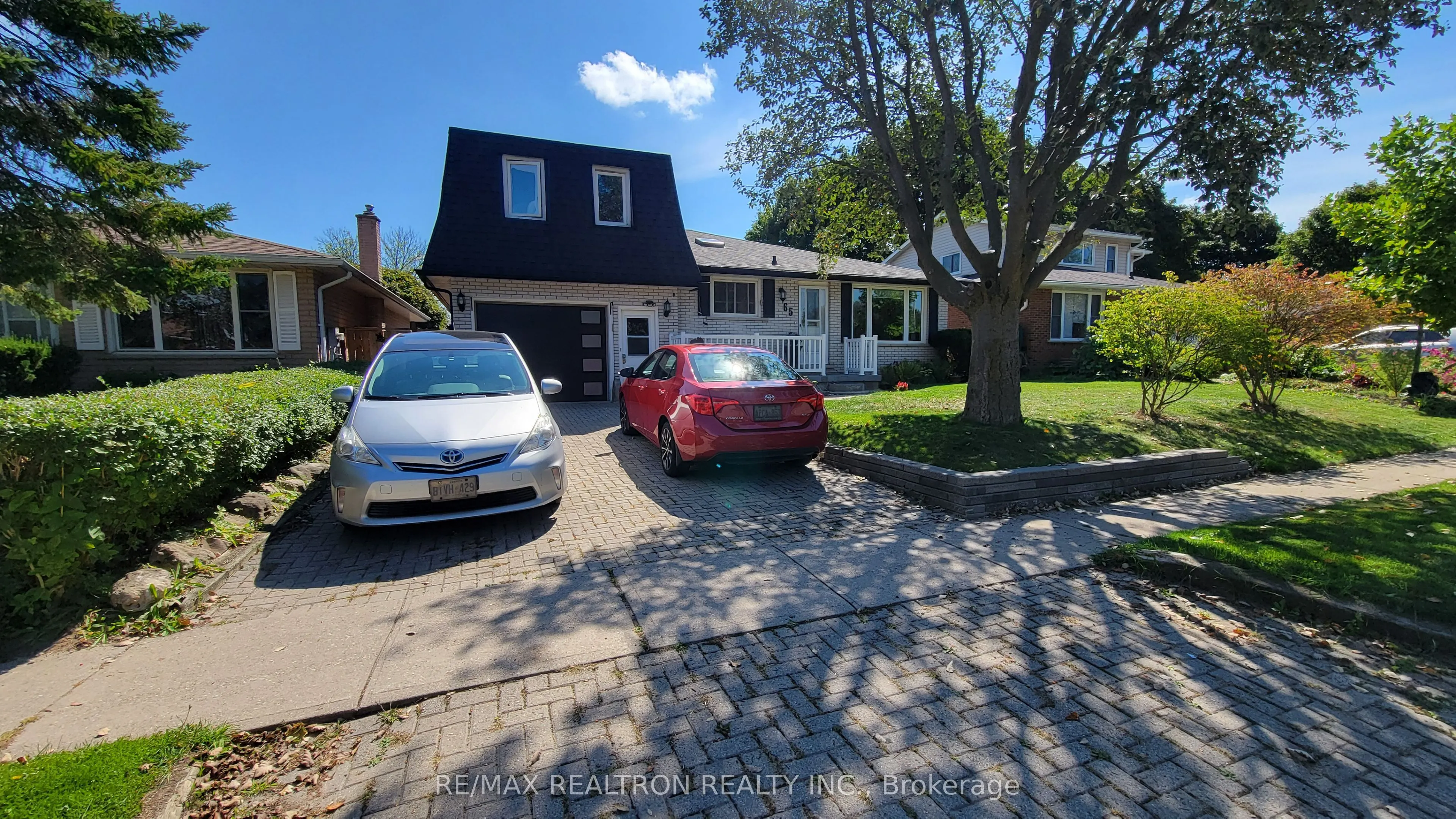 65 Mcilwraith Crescent