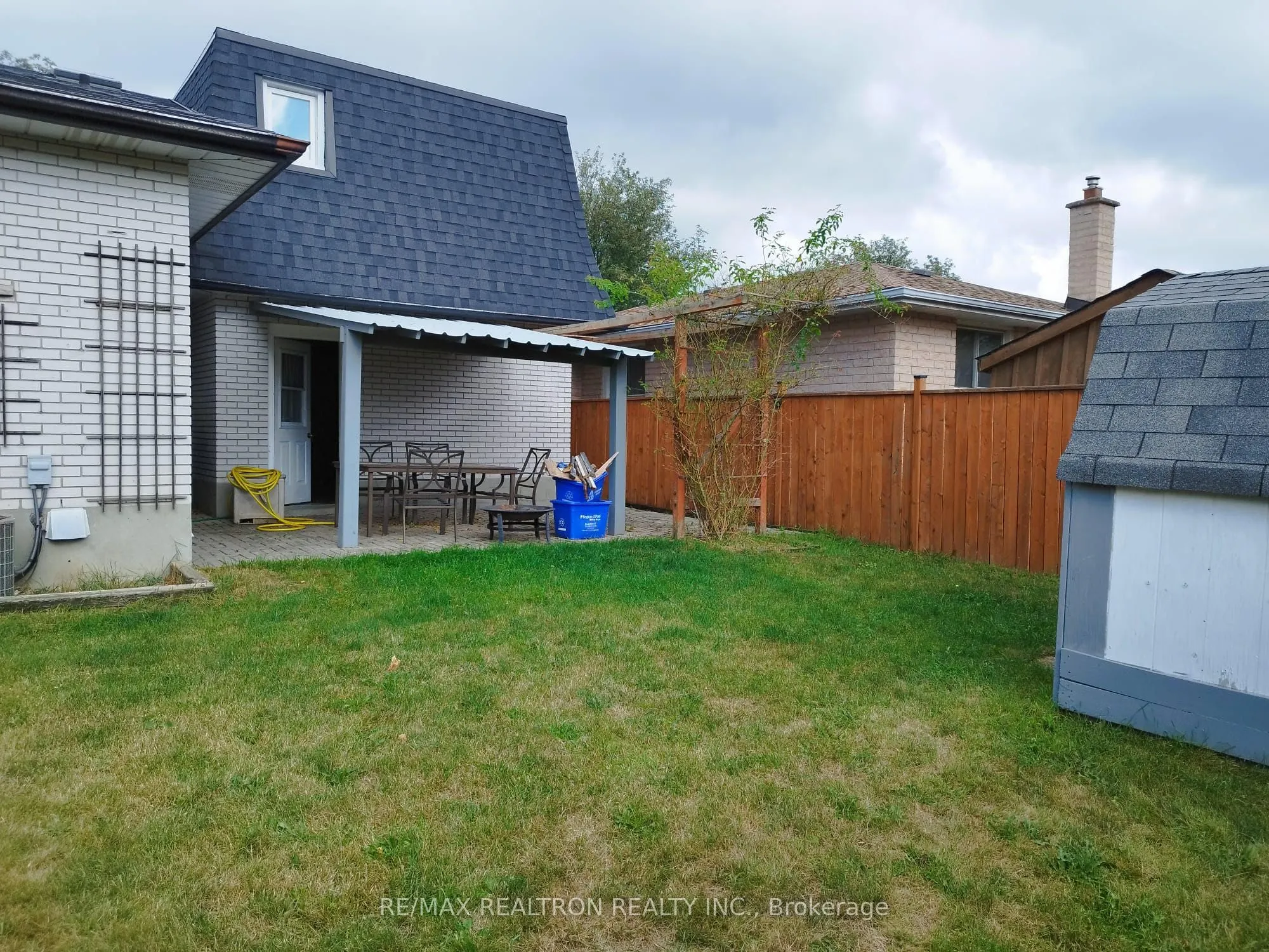65 Mcilwraith Crescent
