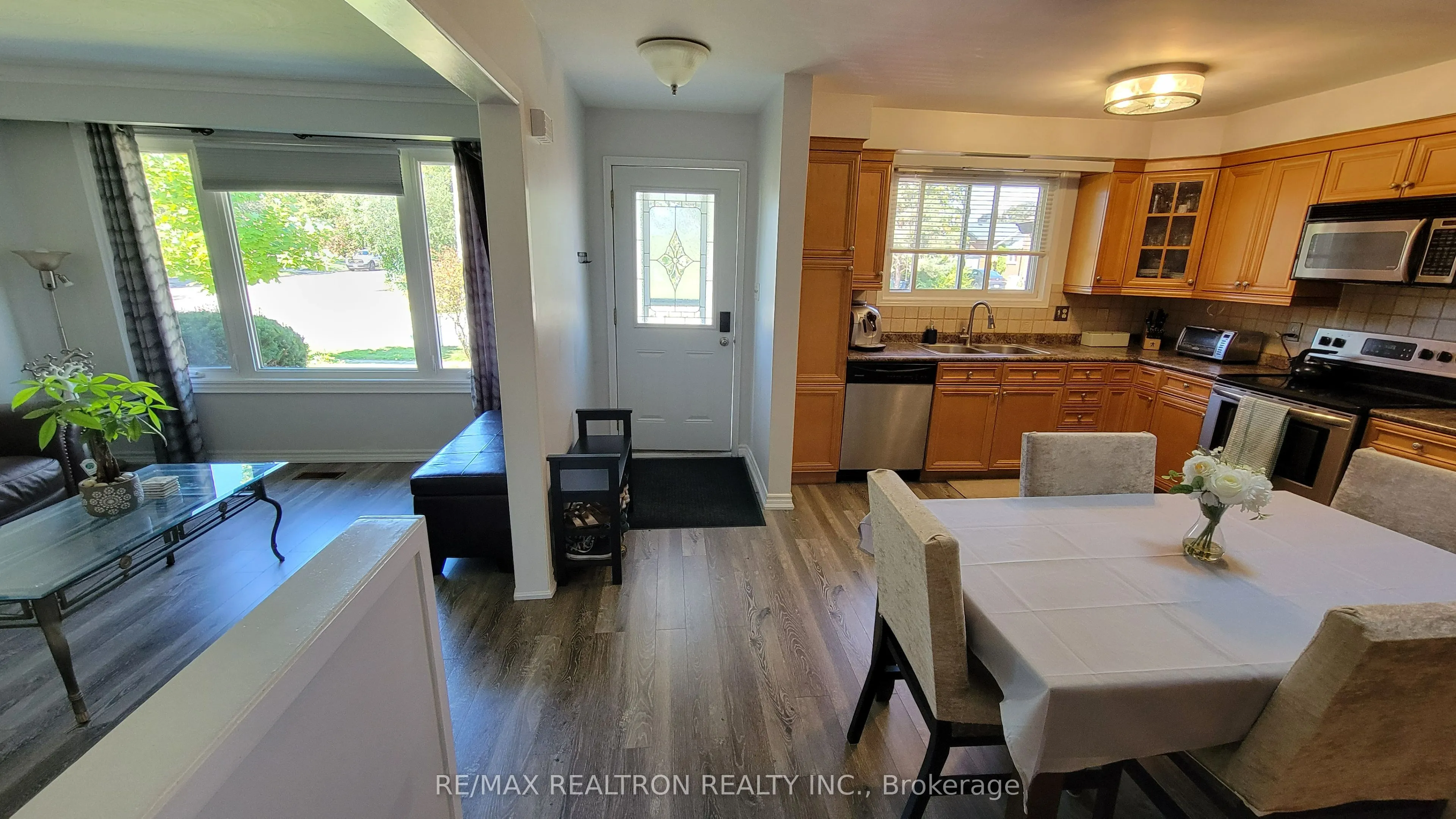 65 Mcilwraith Crescent