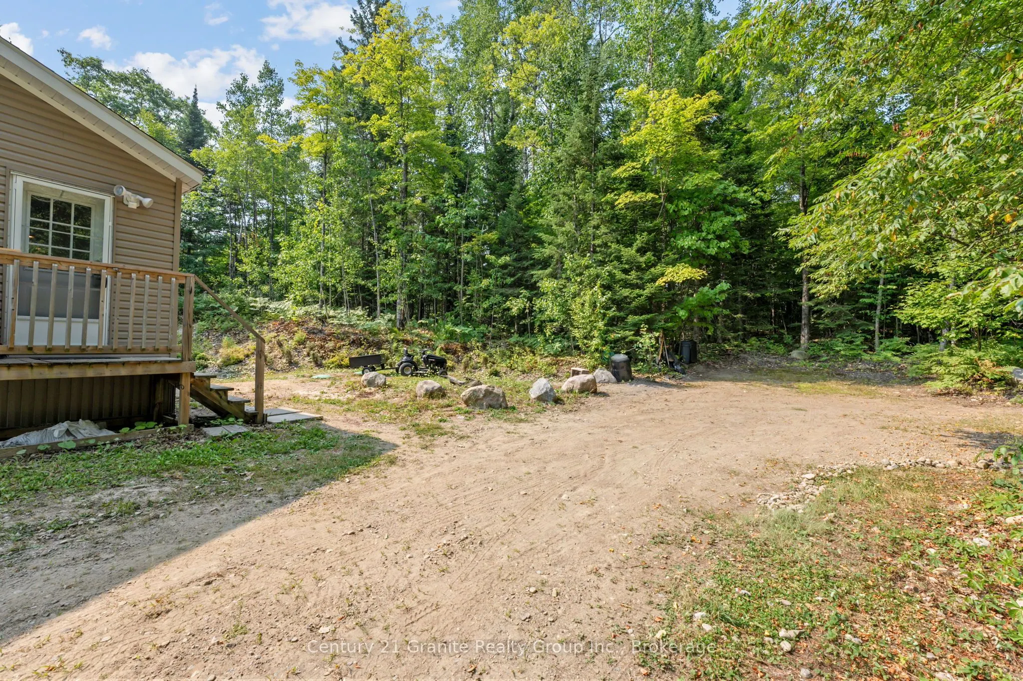 2275 Kennisis Lake Road