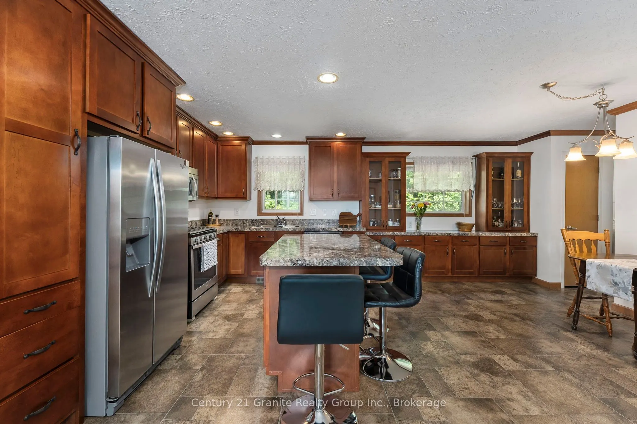 2275 Kennisis Lake Road