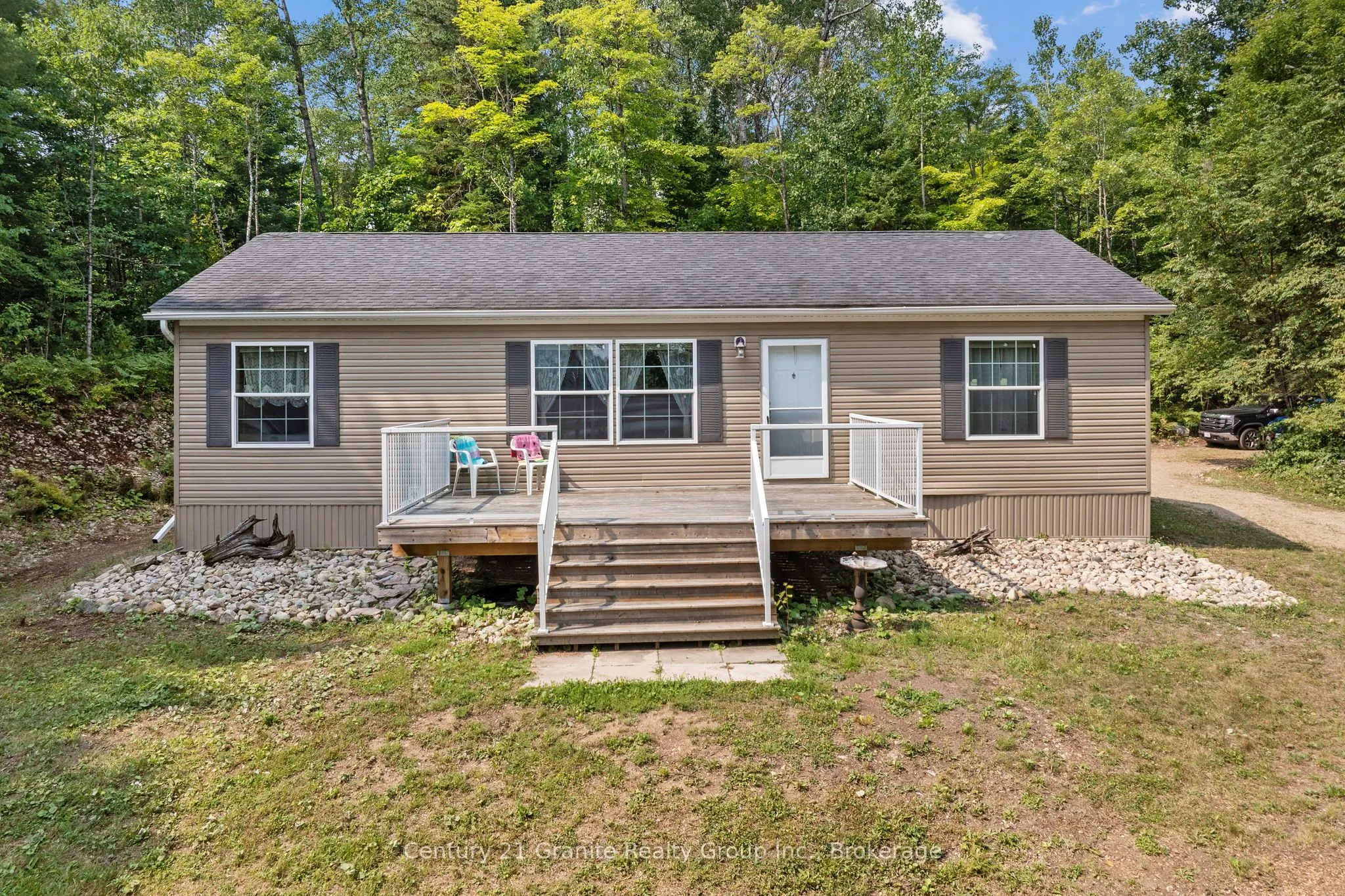 2275 Kennisis Lake Road