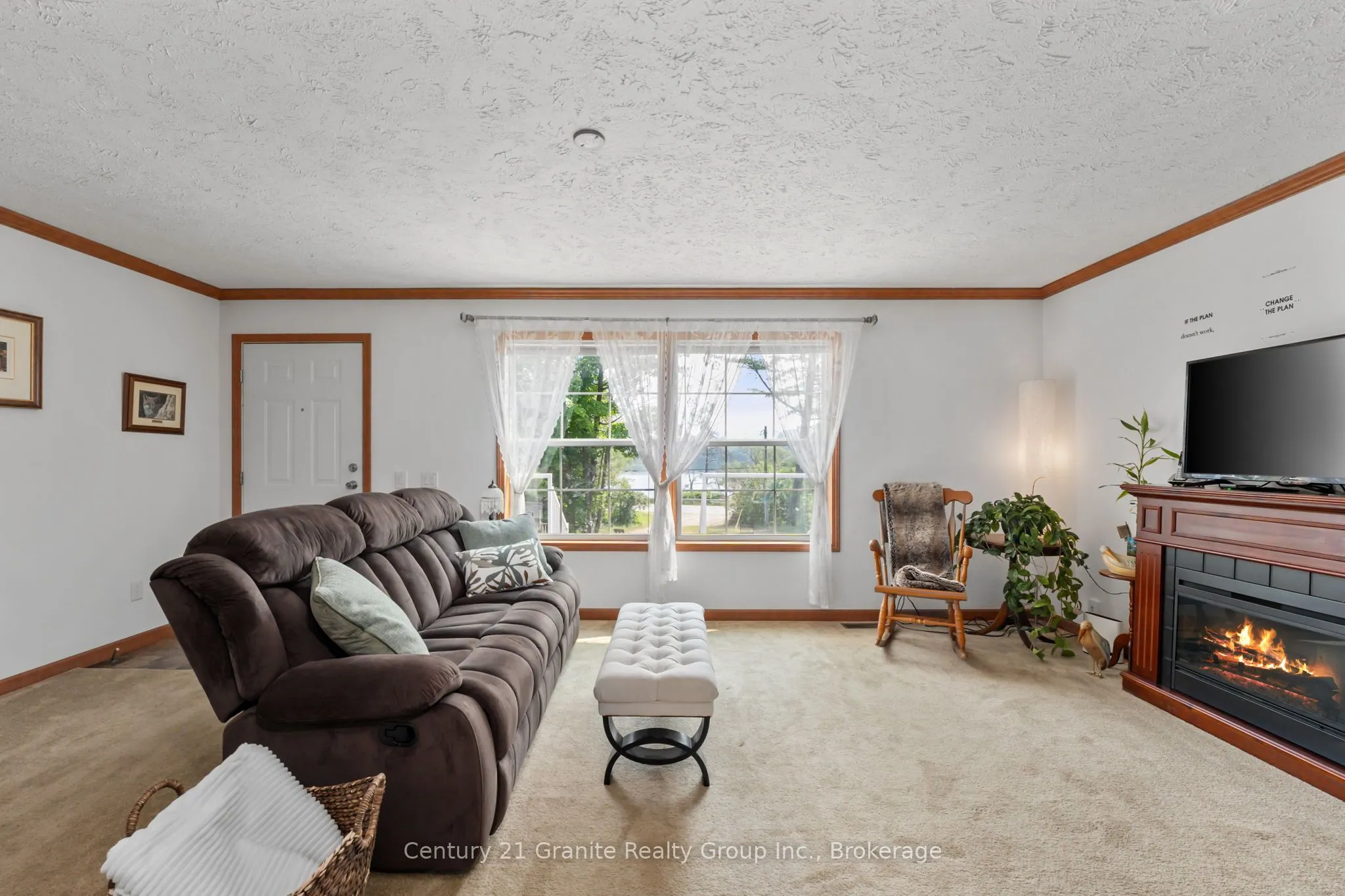 2275 Kennisis Lake Road