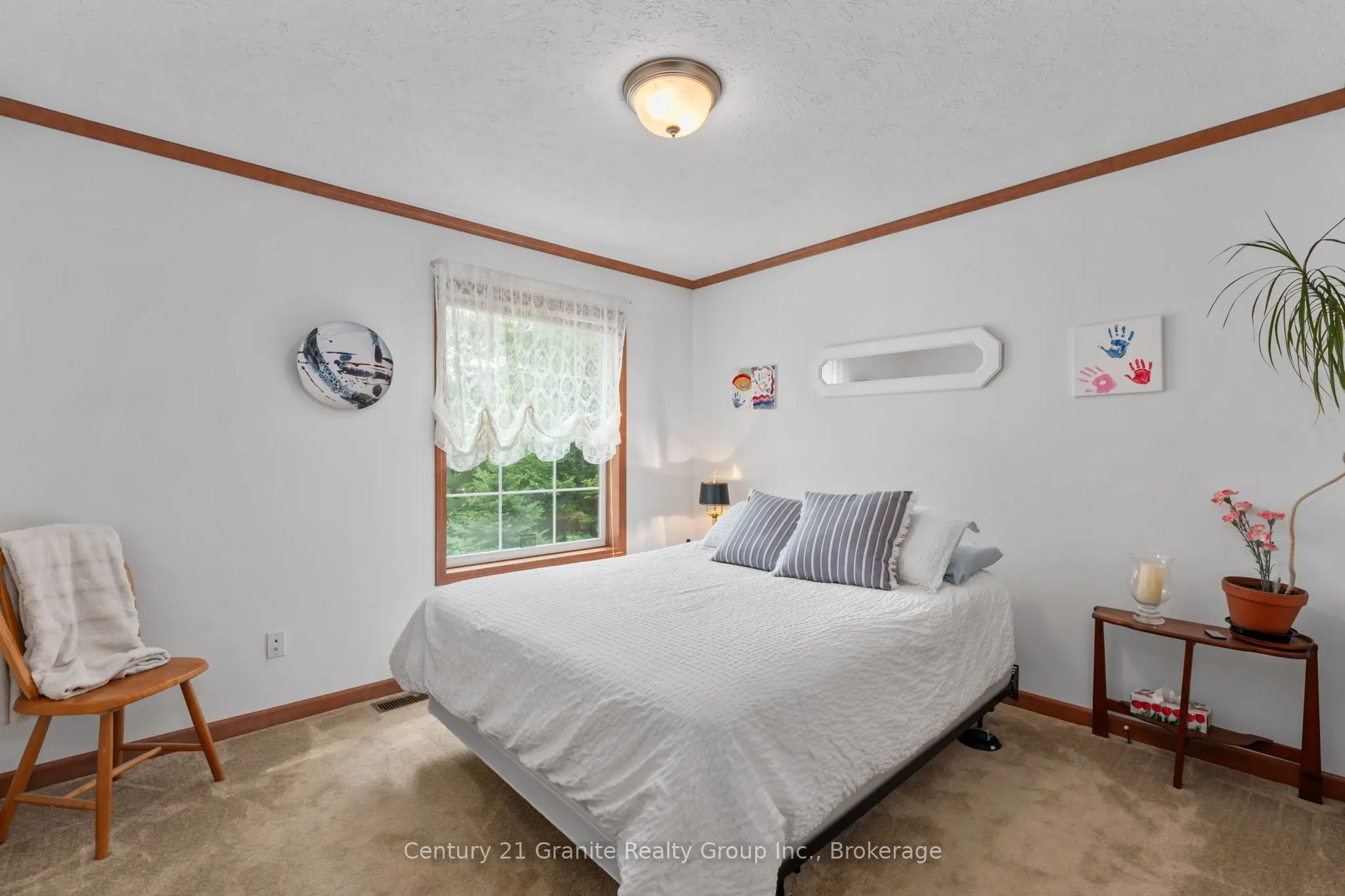 2275 Kennisis Lake Road