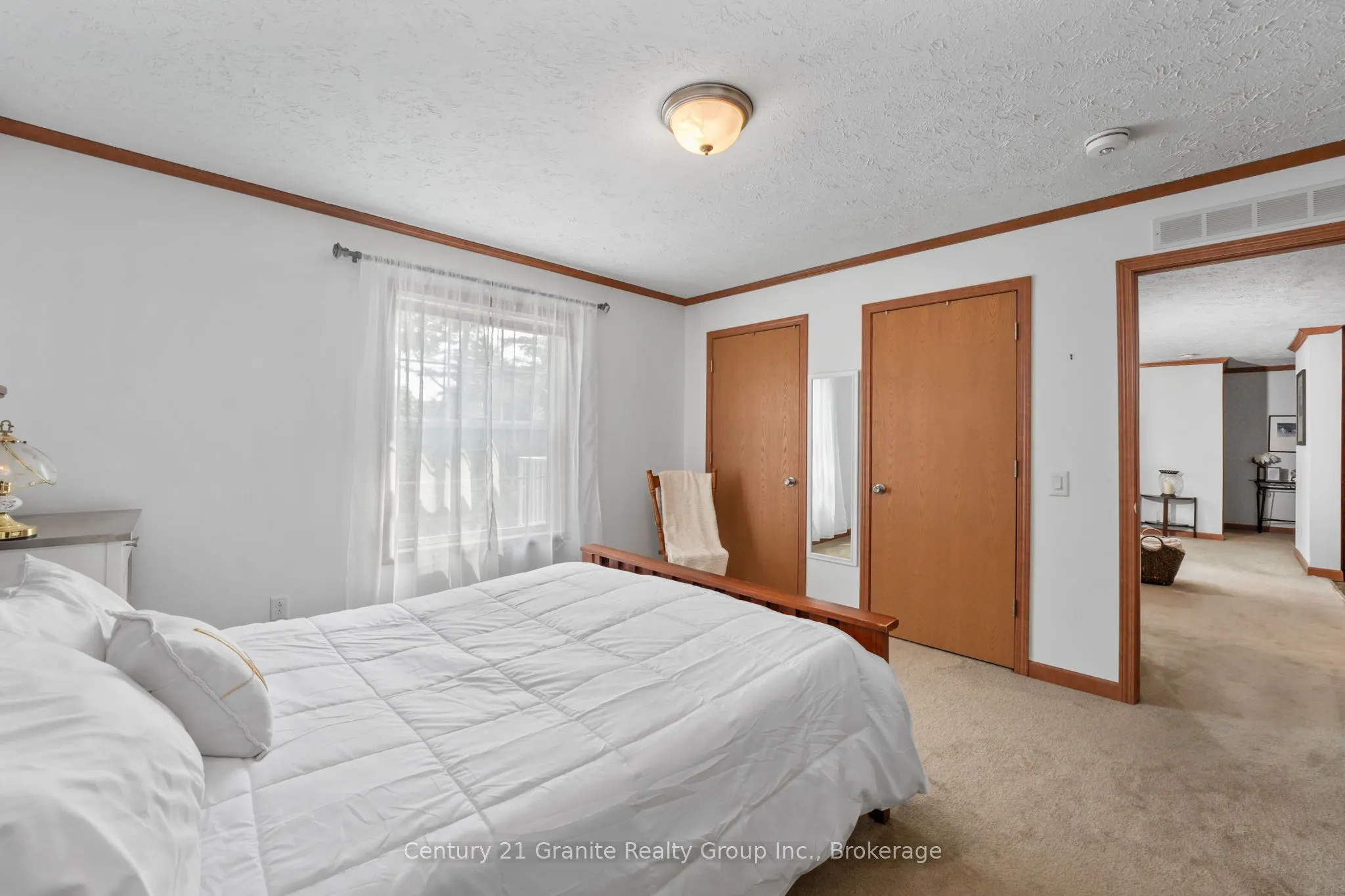 2275 Kennisis Lake Road