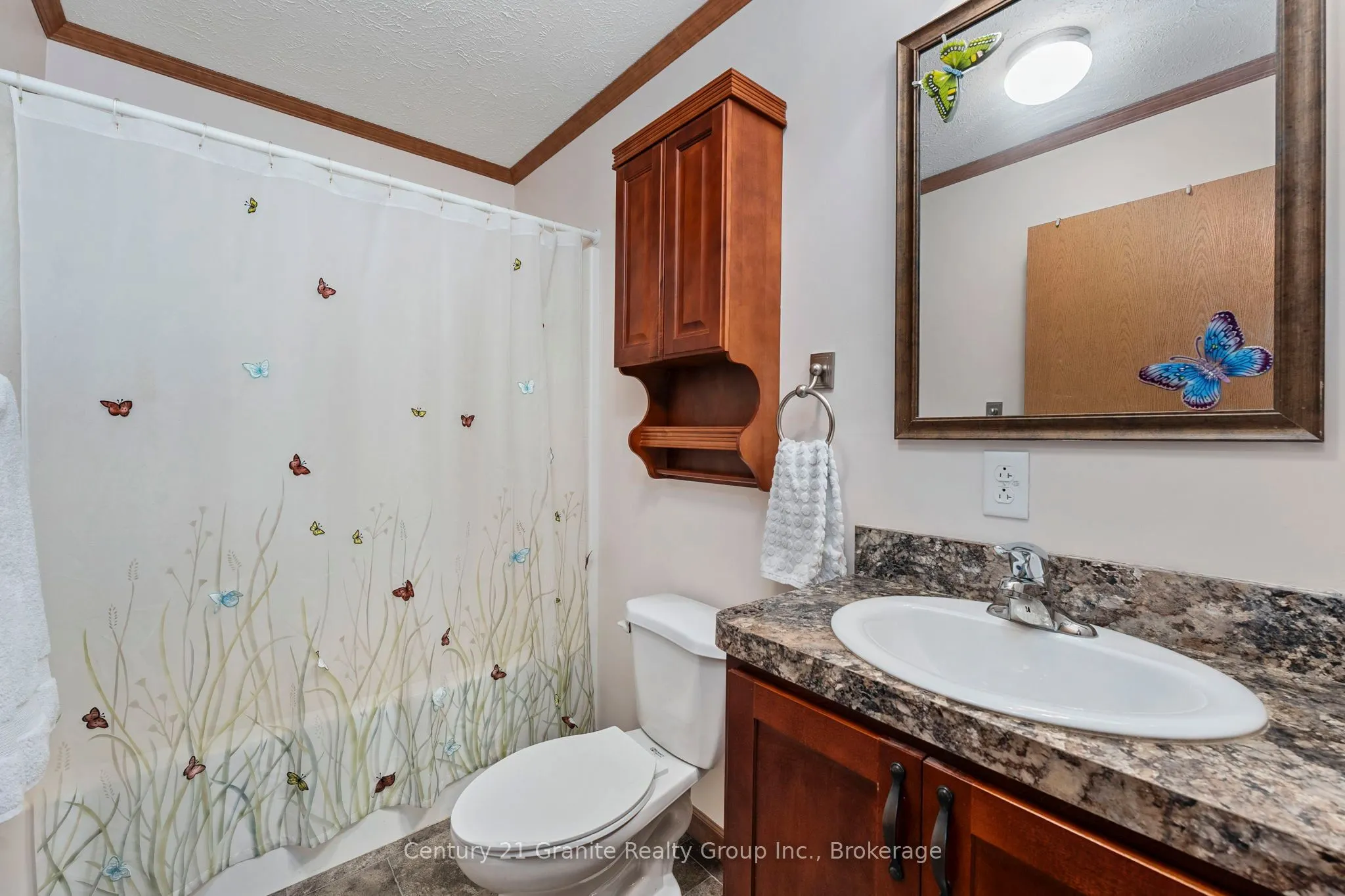2275 Kennisis Lake Road