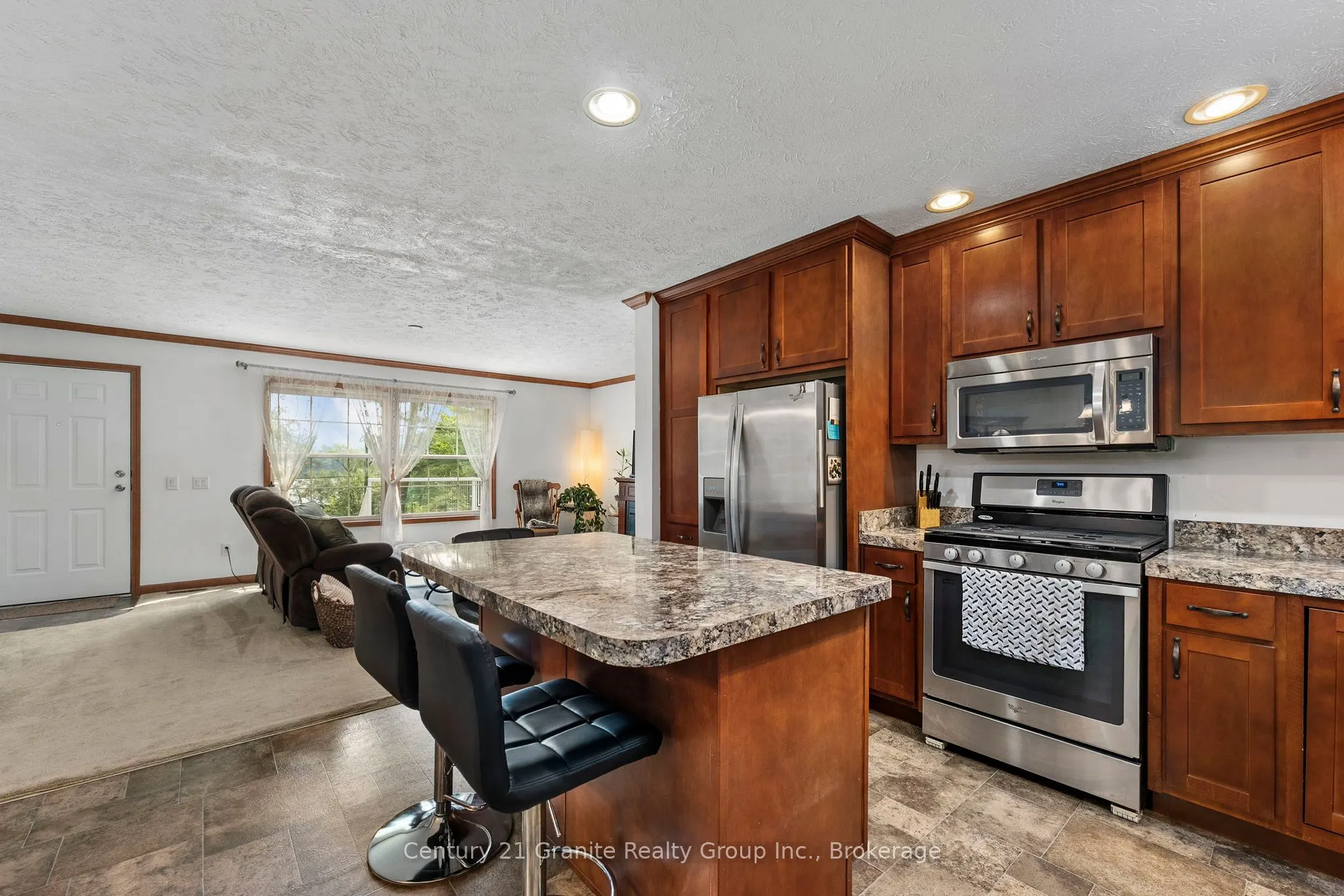 2275 Kennisis Lake Road