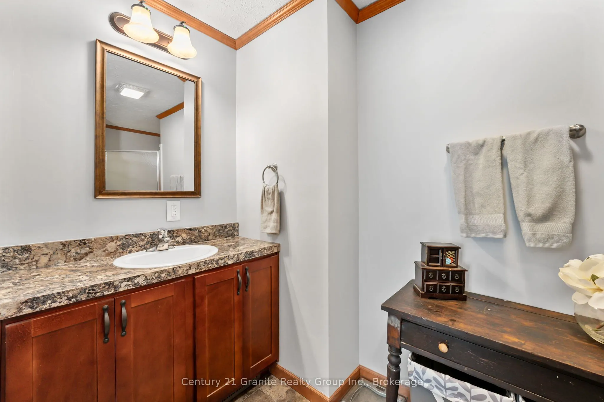 2275 Kennisis Lake Road