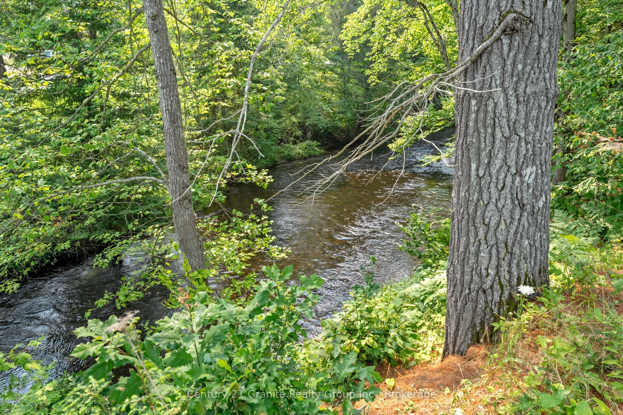 2275 Kennisis Lake Road
