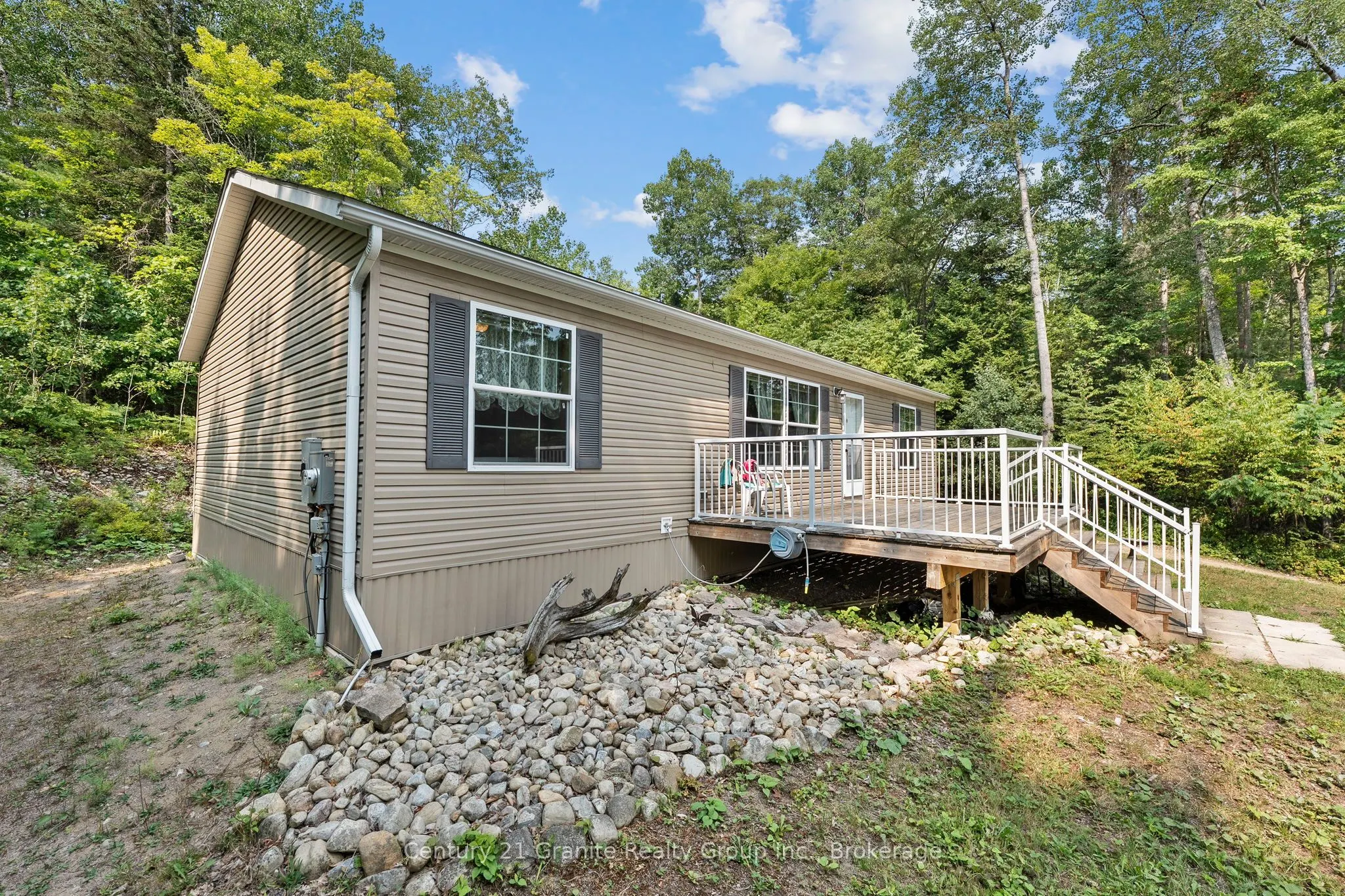 2275 Kennisis Lake Road
