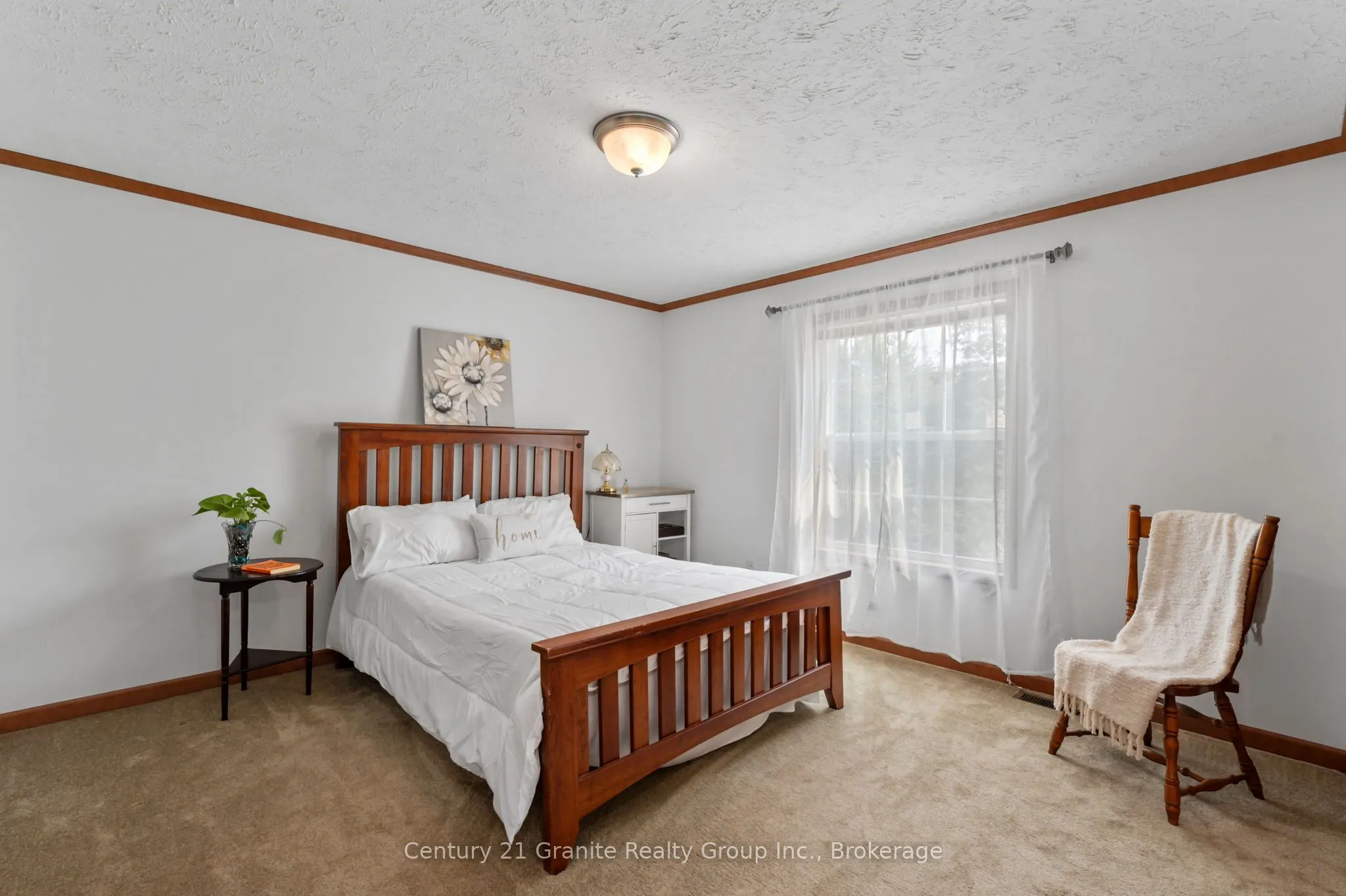 2275 Kennisis Lake Road