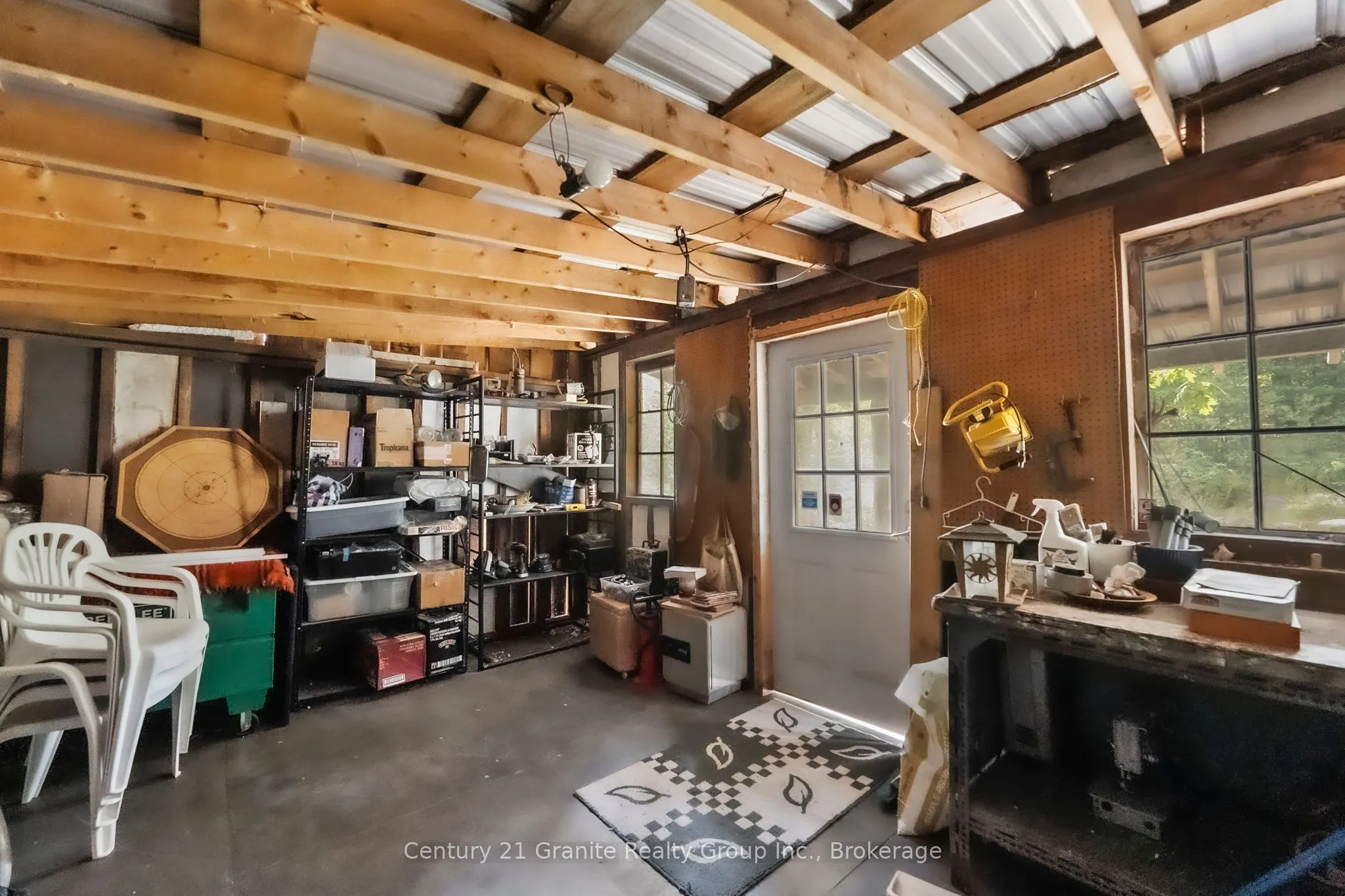 2275 Kennisis Lake Road