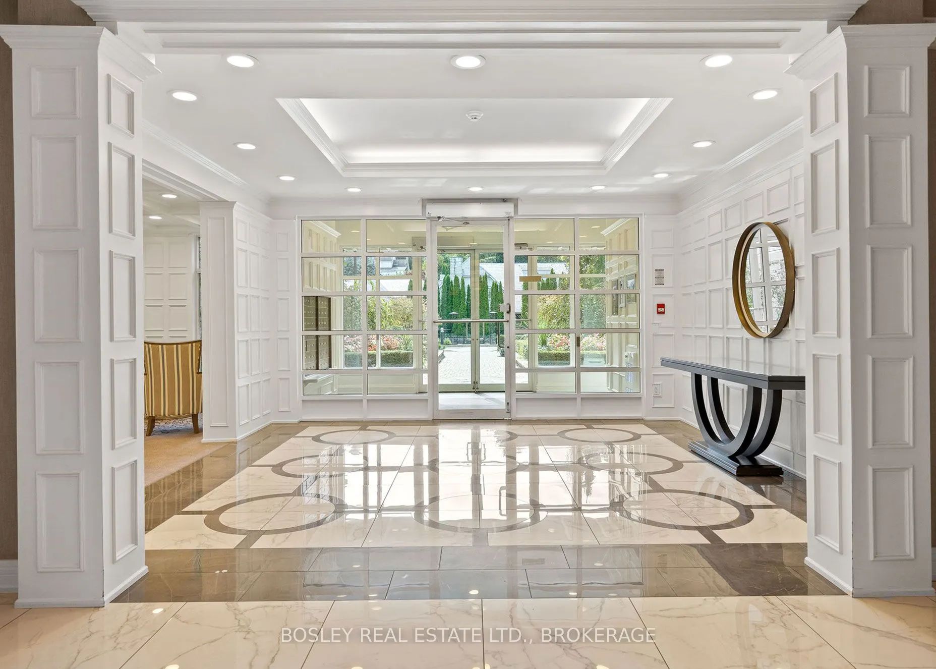 215 Ricardo Street, #205