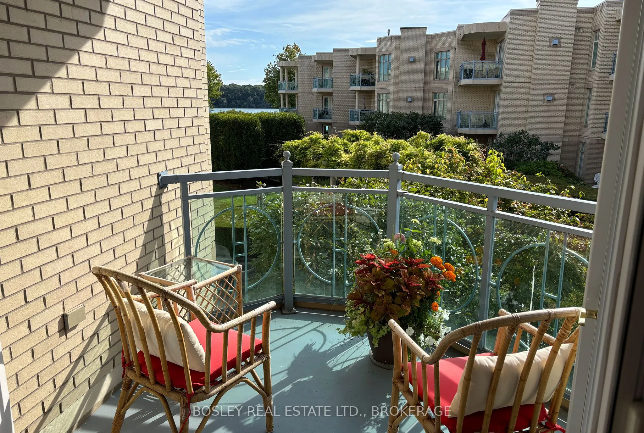 215 Ricardo Street, #205