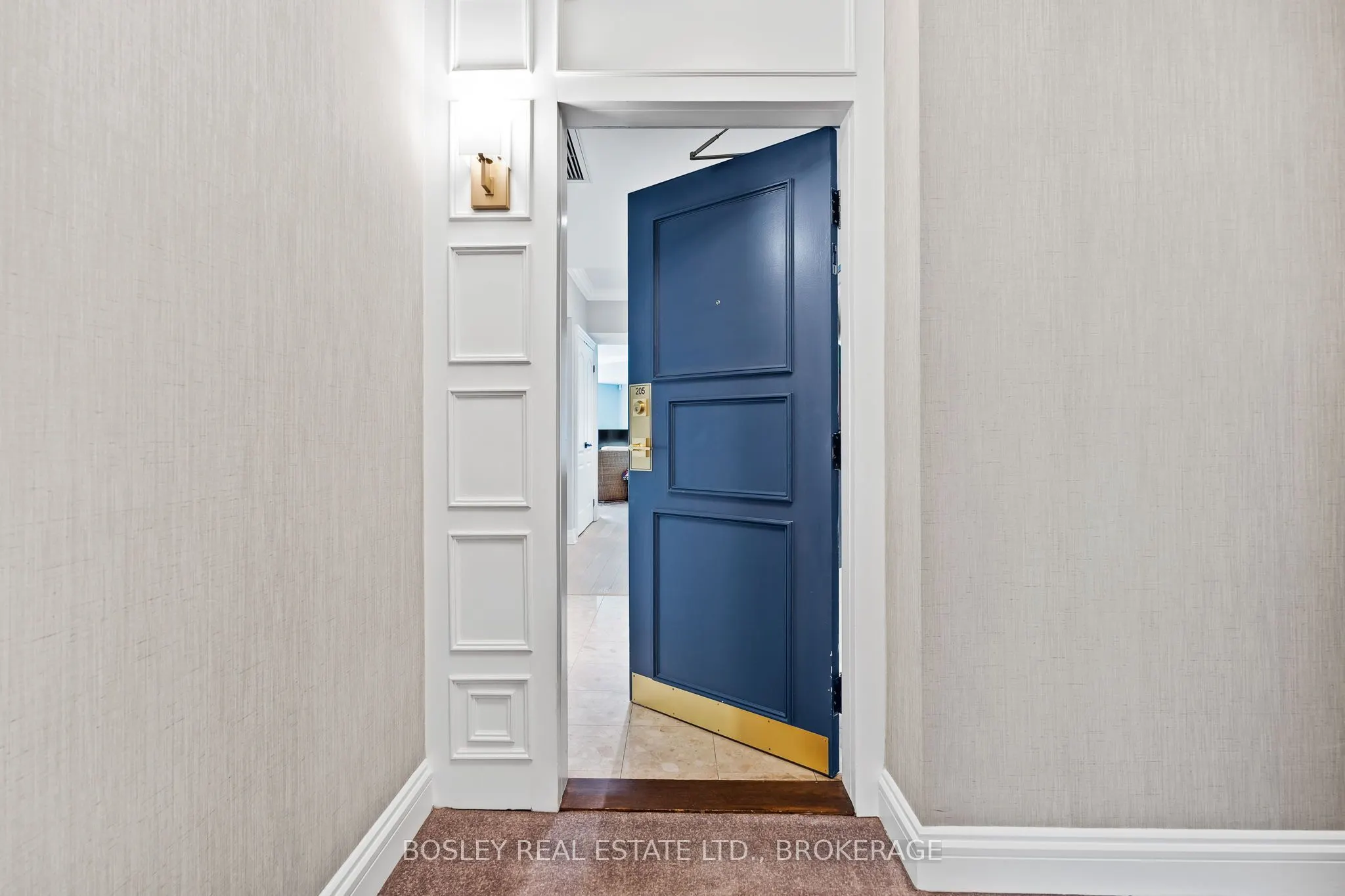 215 Ricardo Street, #205
