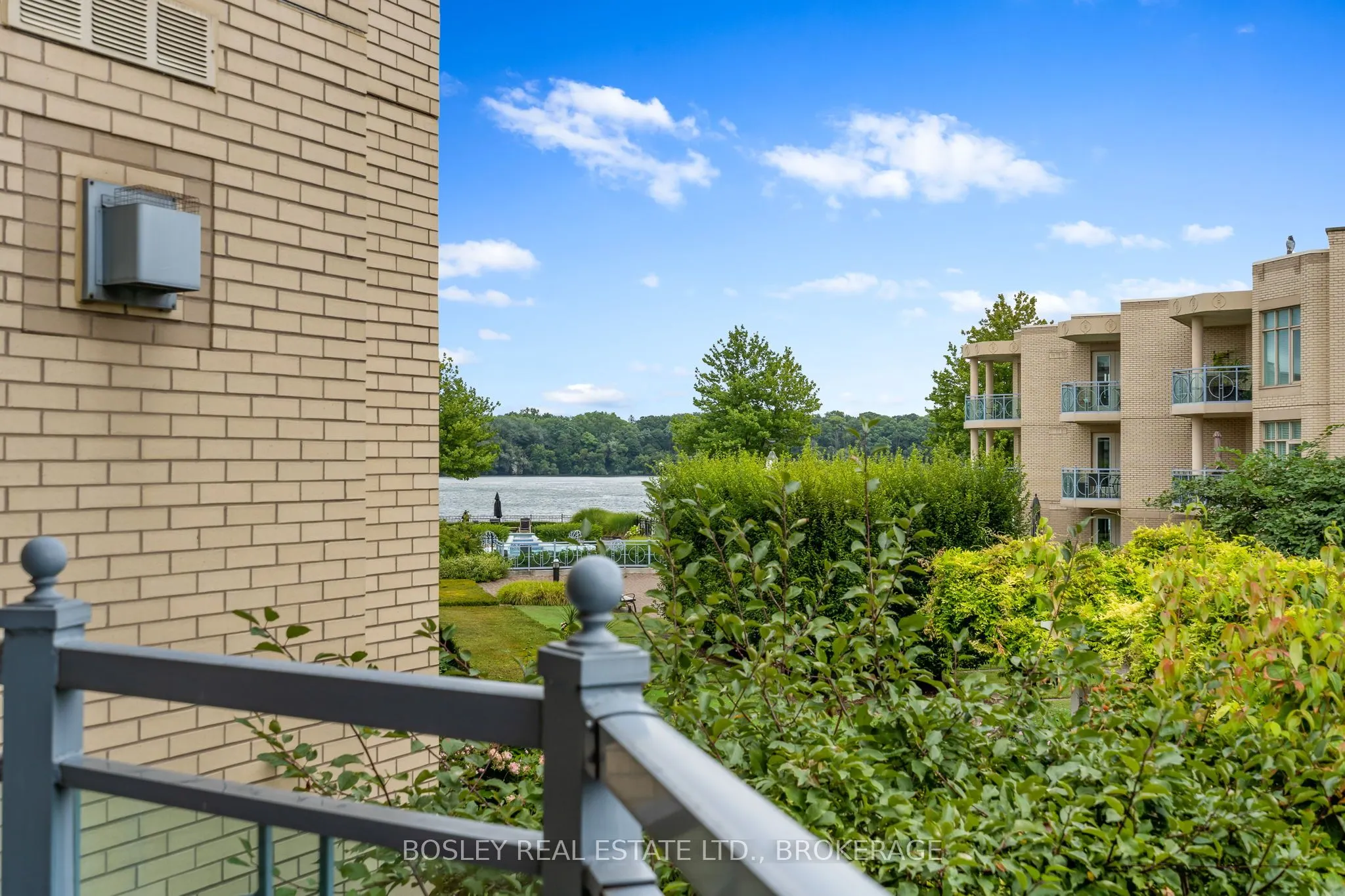 215 Ricardo Street, #205