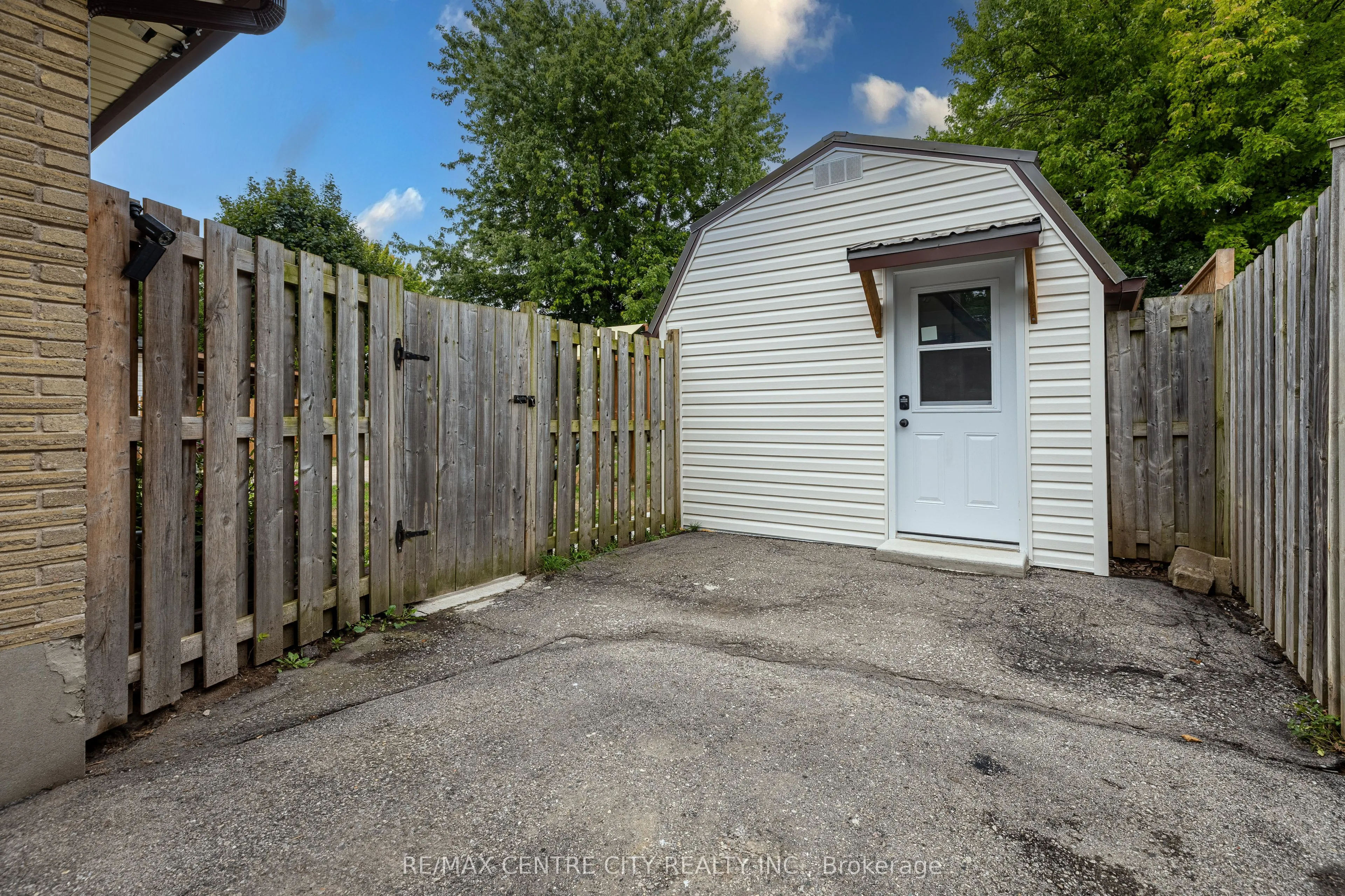 30 Tilipe Road