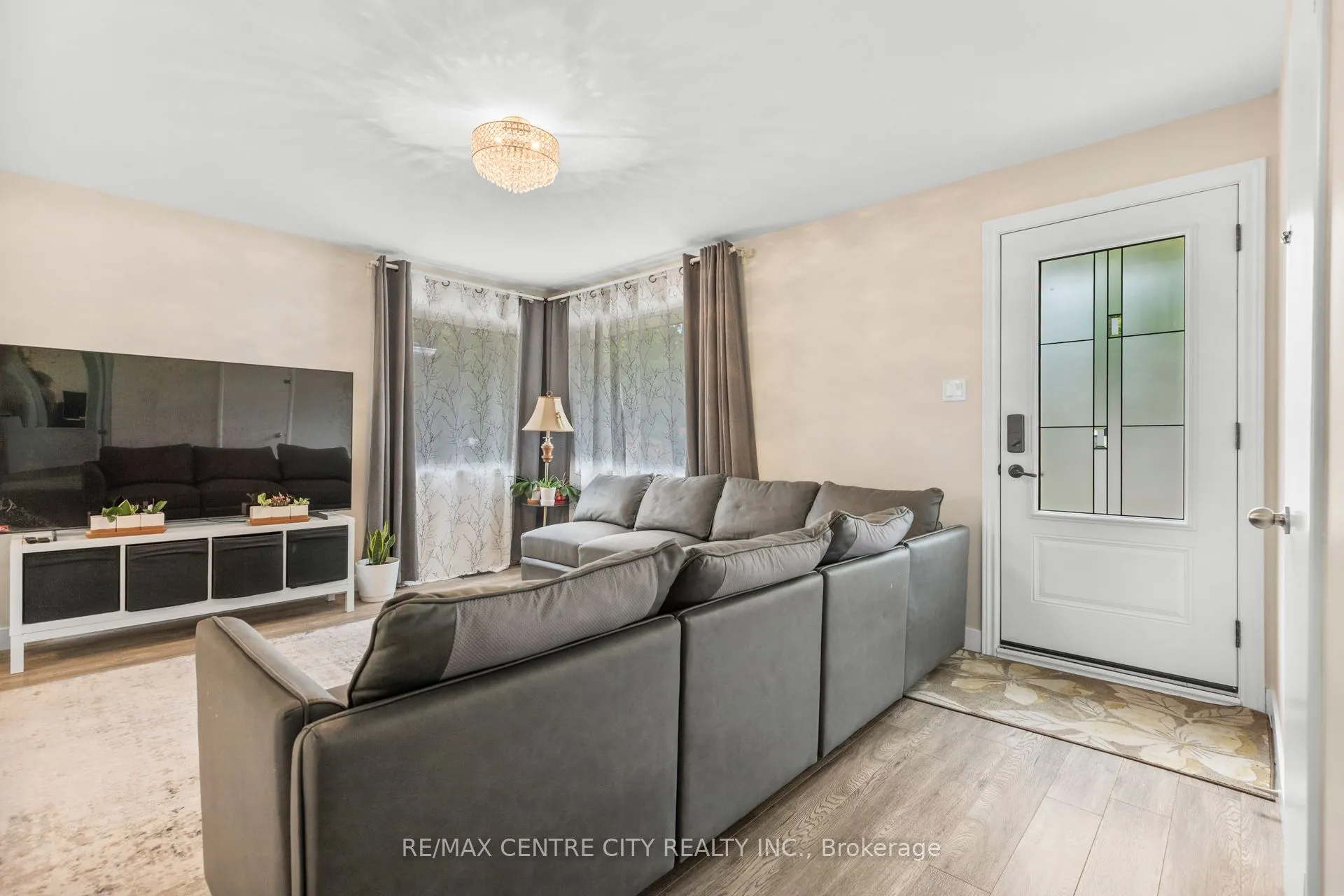 30 Tilipe Road
