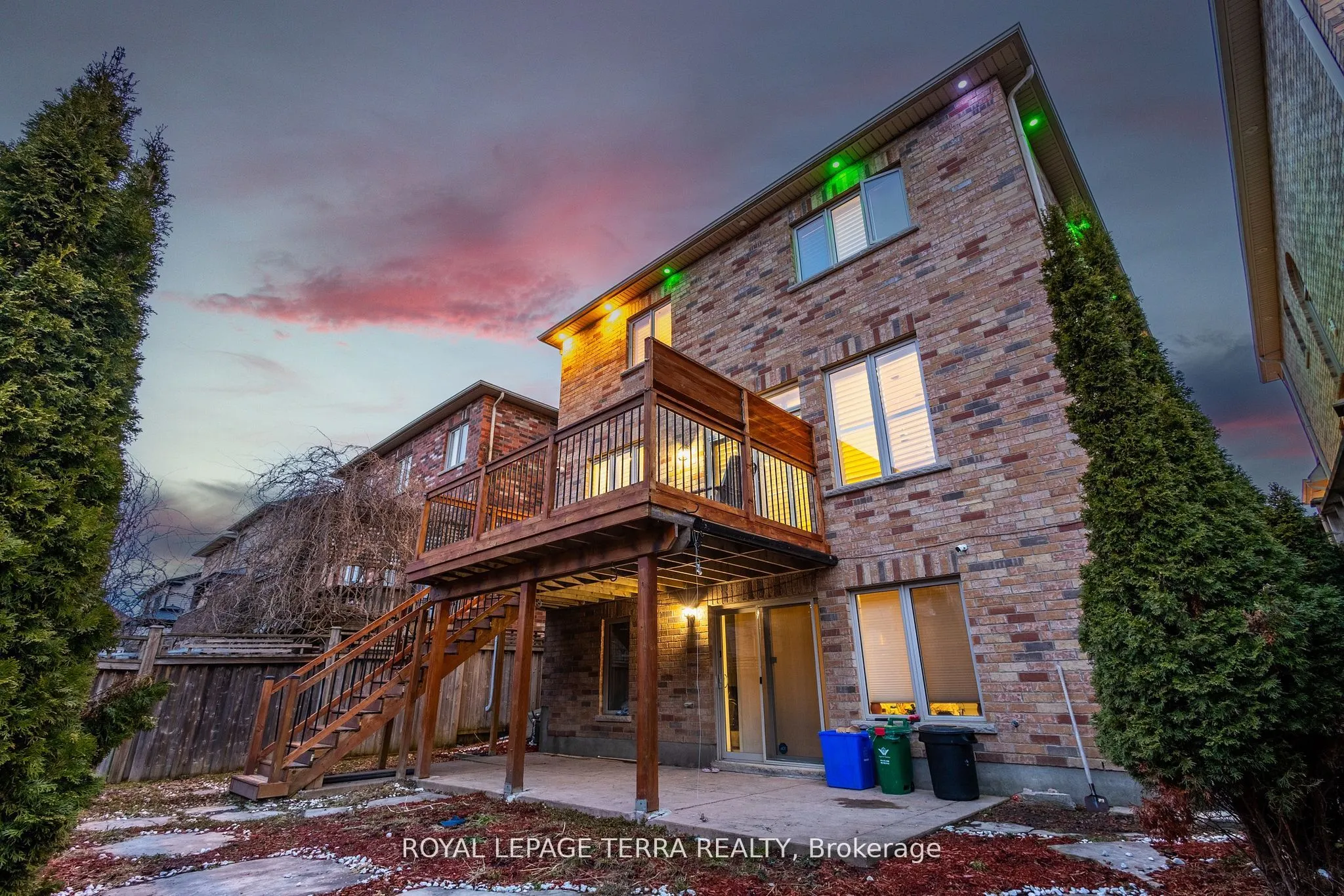 584 Pinery Trail