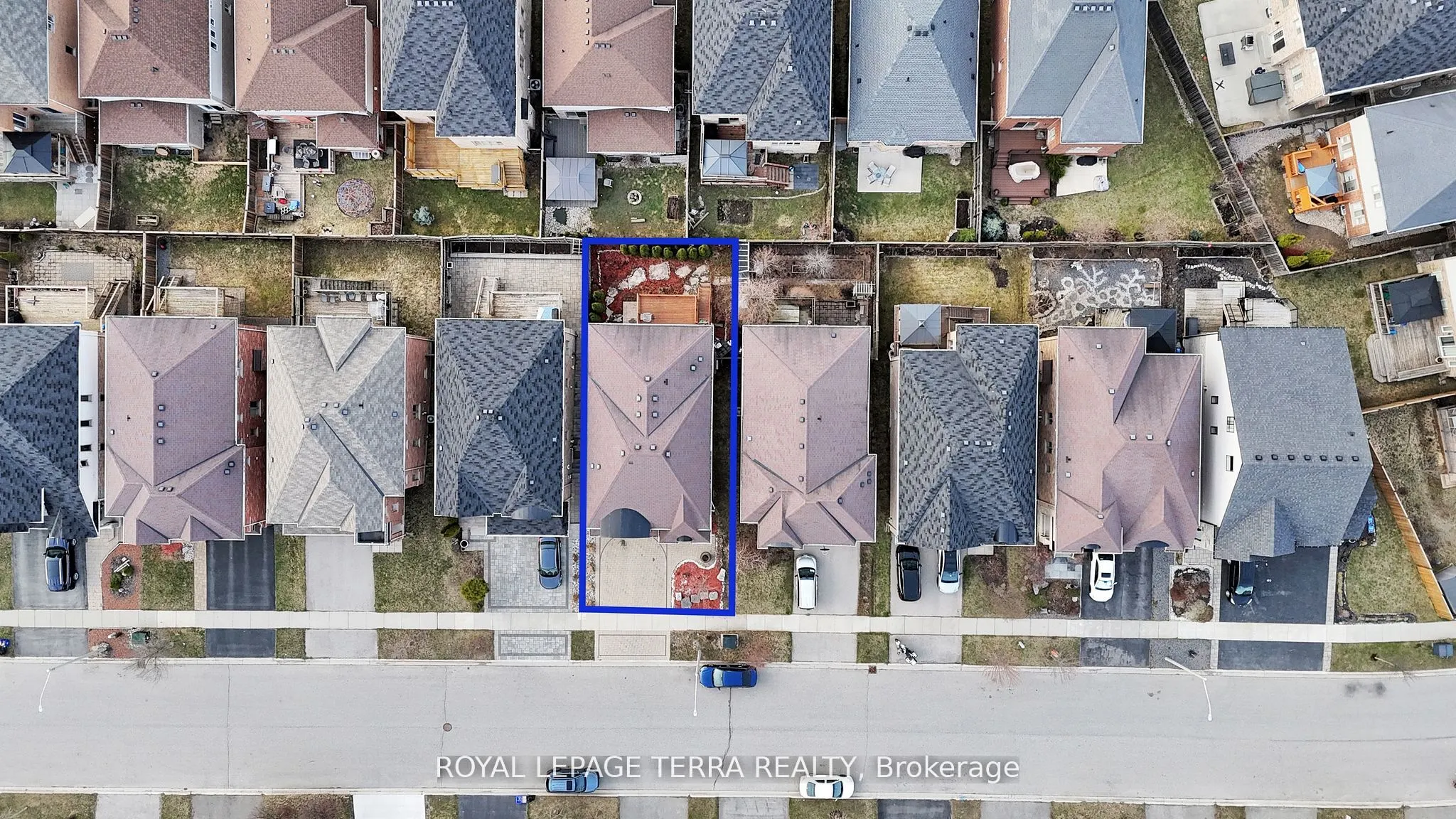 584 Pinery Trail
