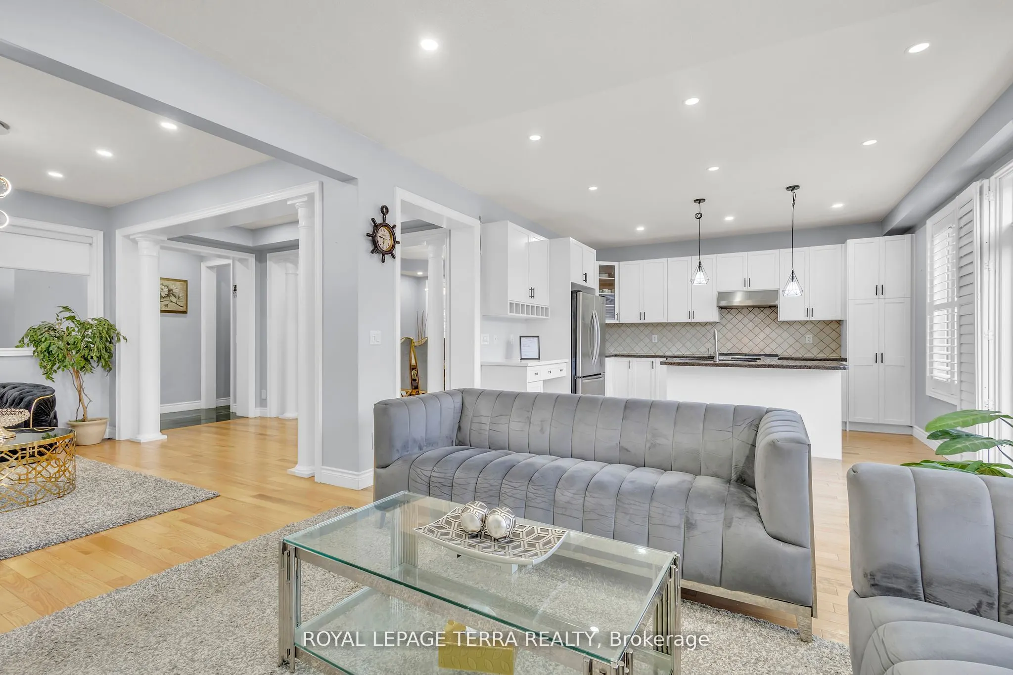 584 Pinery Trail