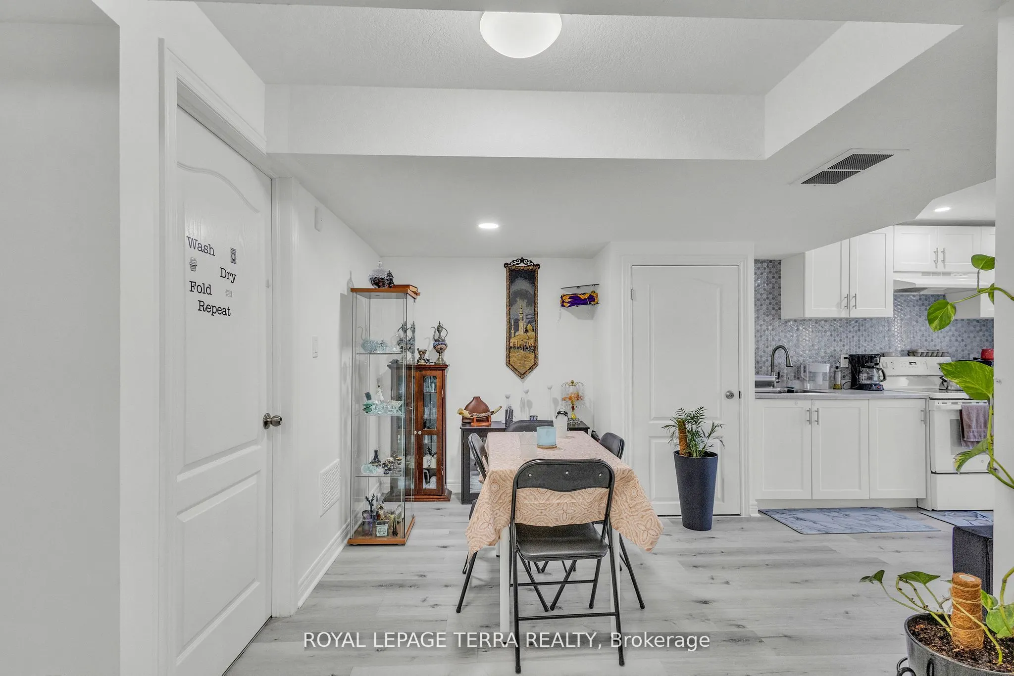 584 Pinery Trail