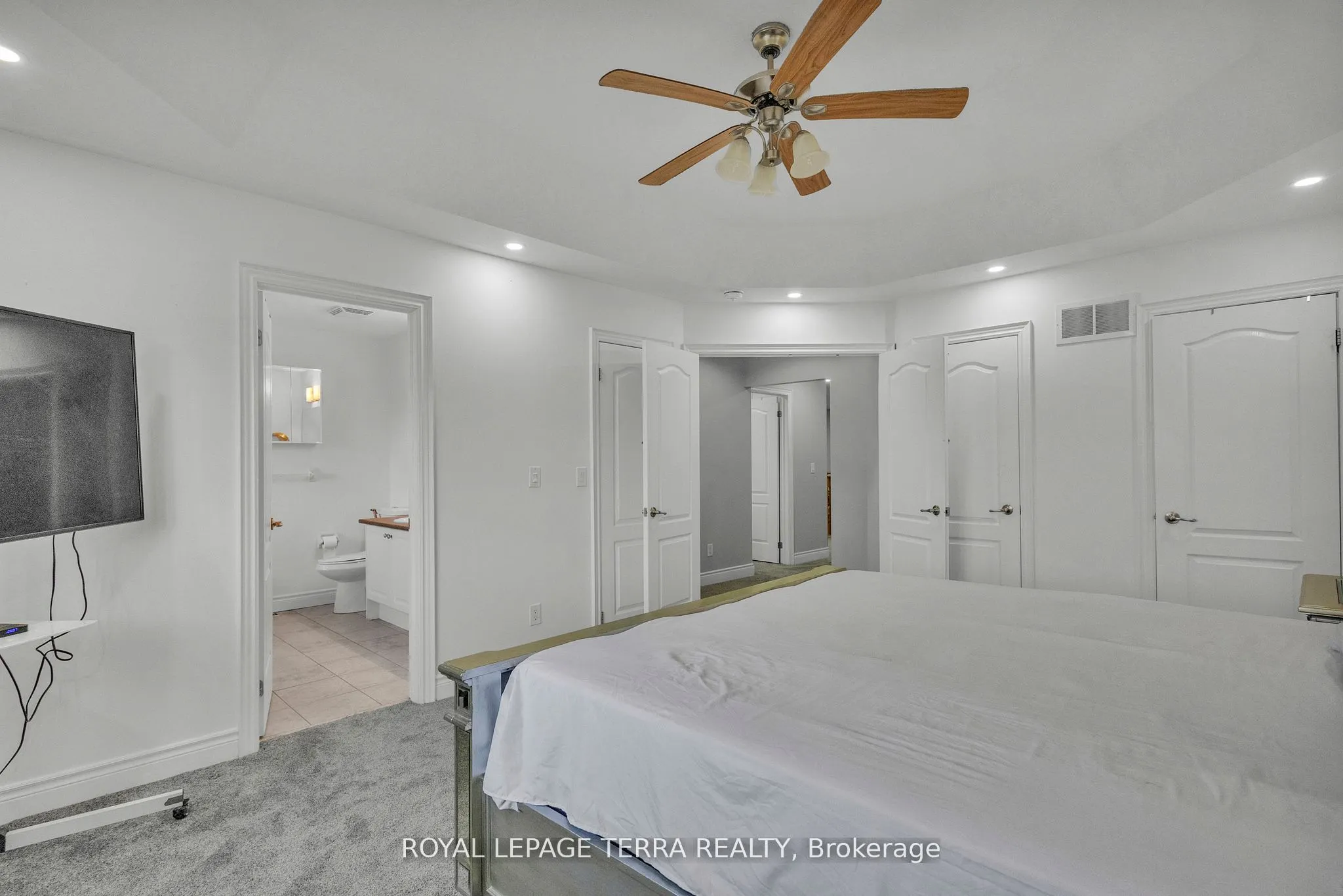 584 Pinery Trail