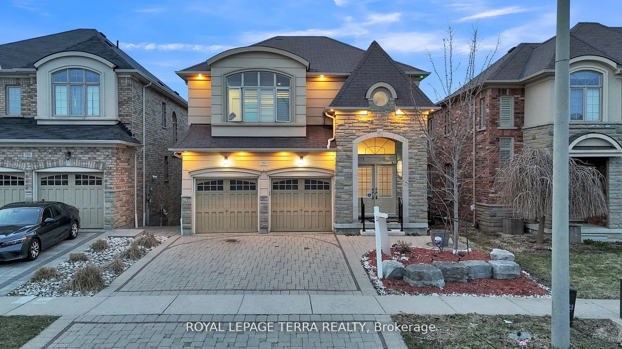 584 Pinery Trail