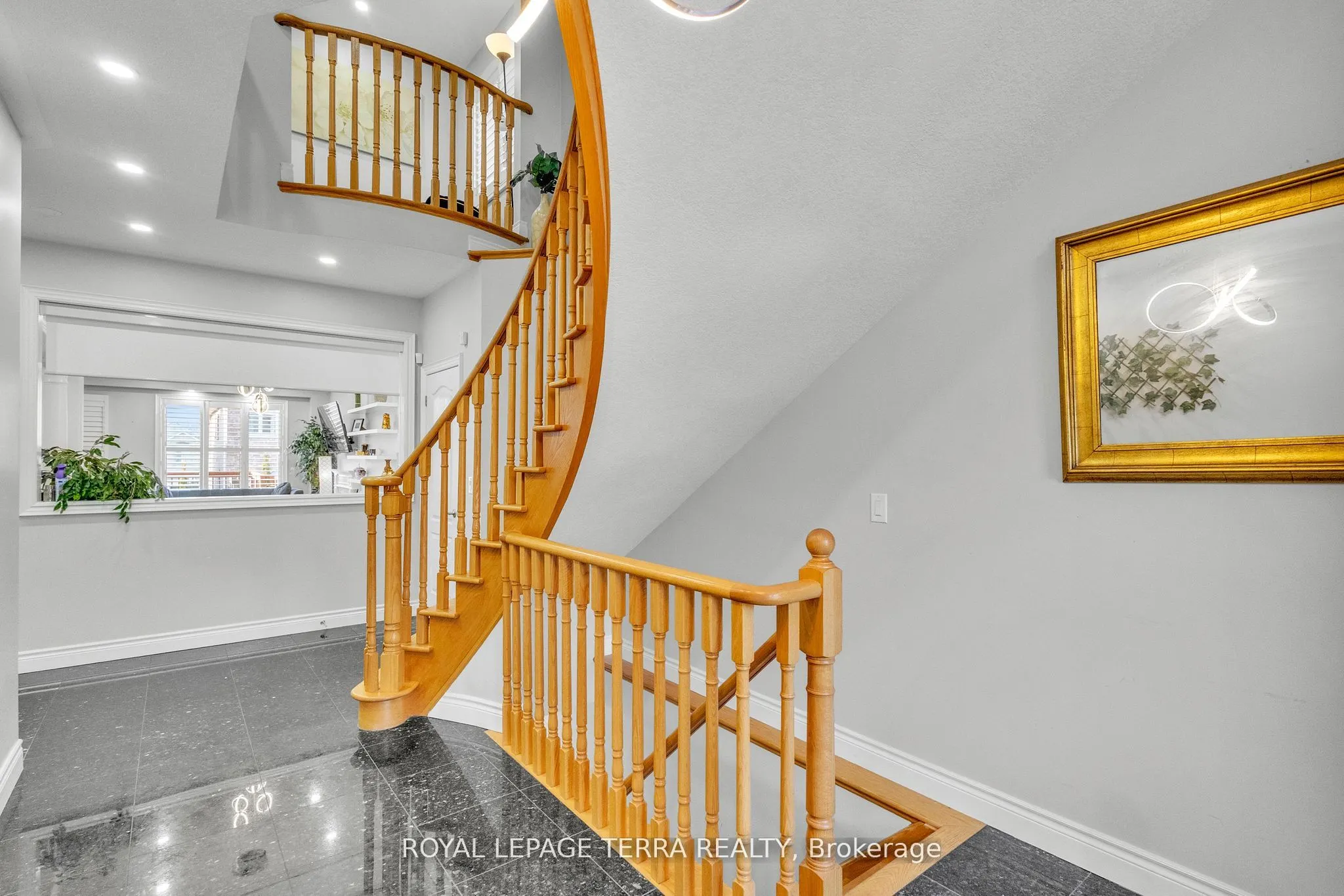 584 Pinery Trail