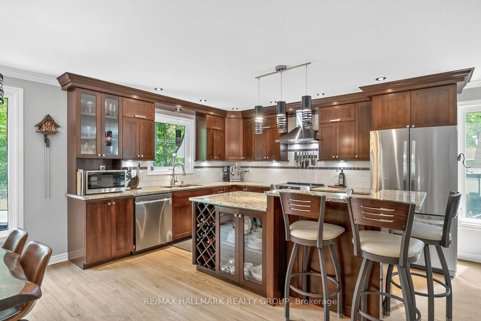 30 Oakhurst Crescent
