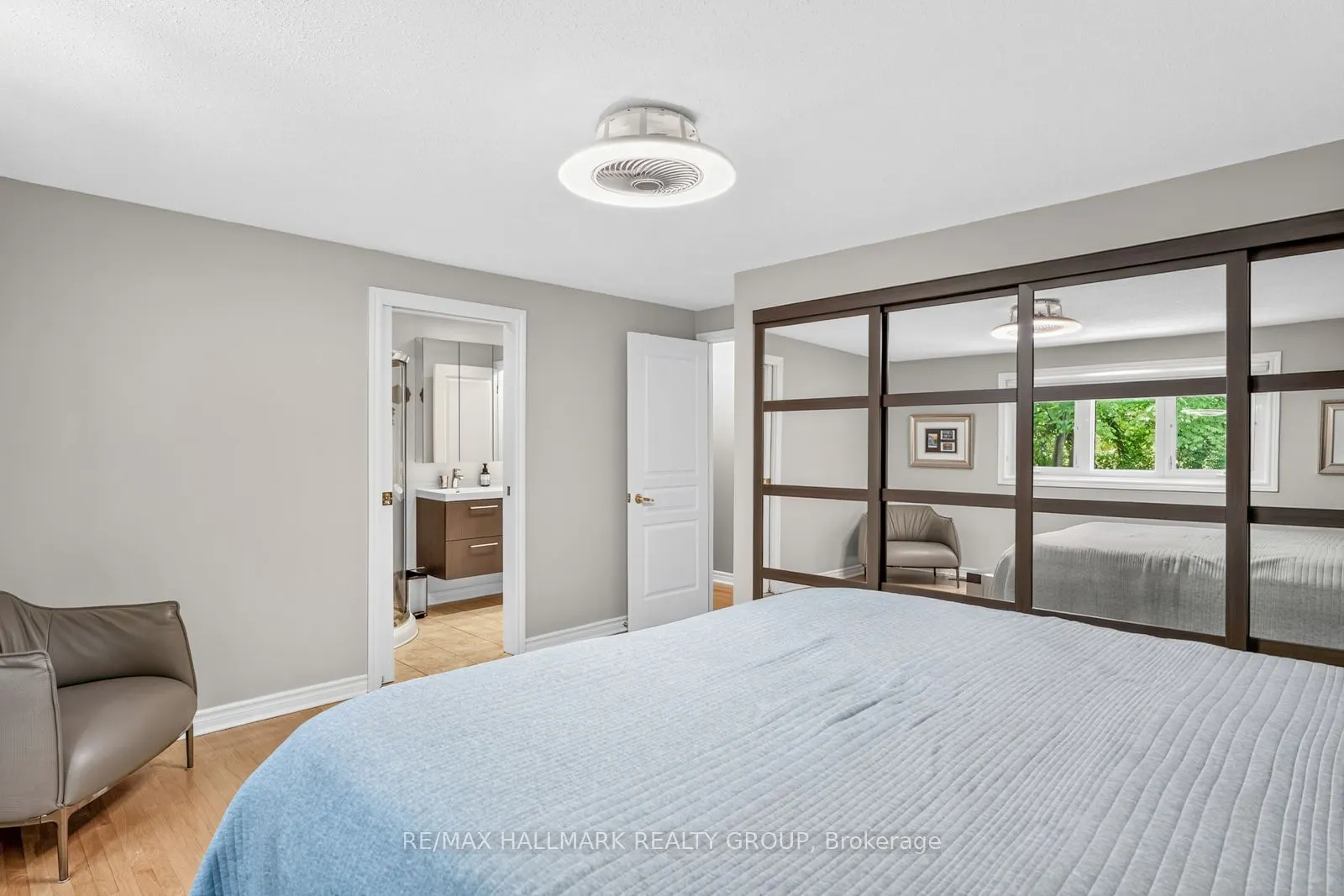 30 Oakhurst Crescent