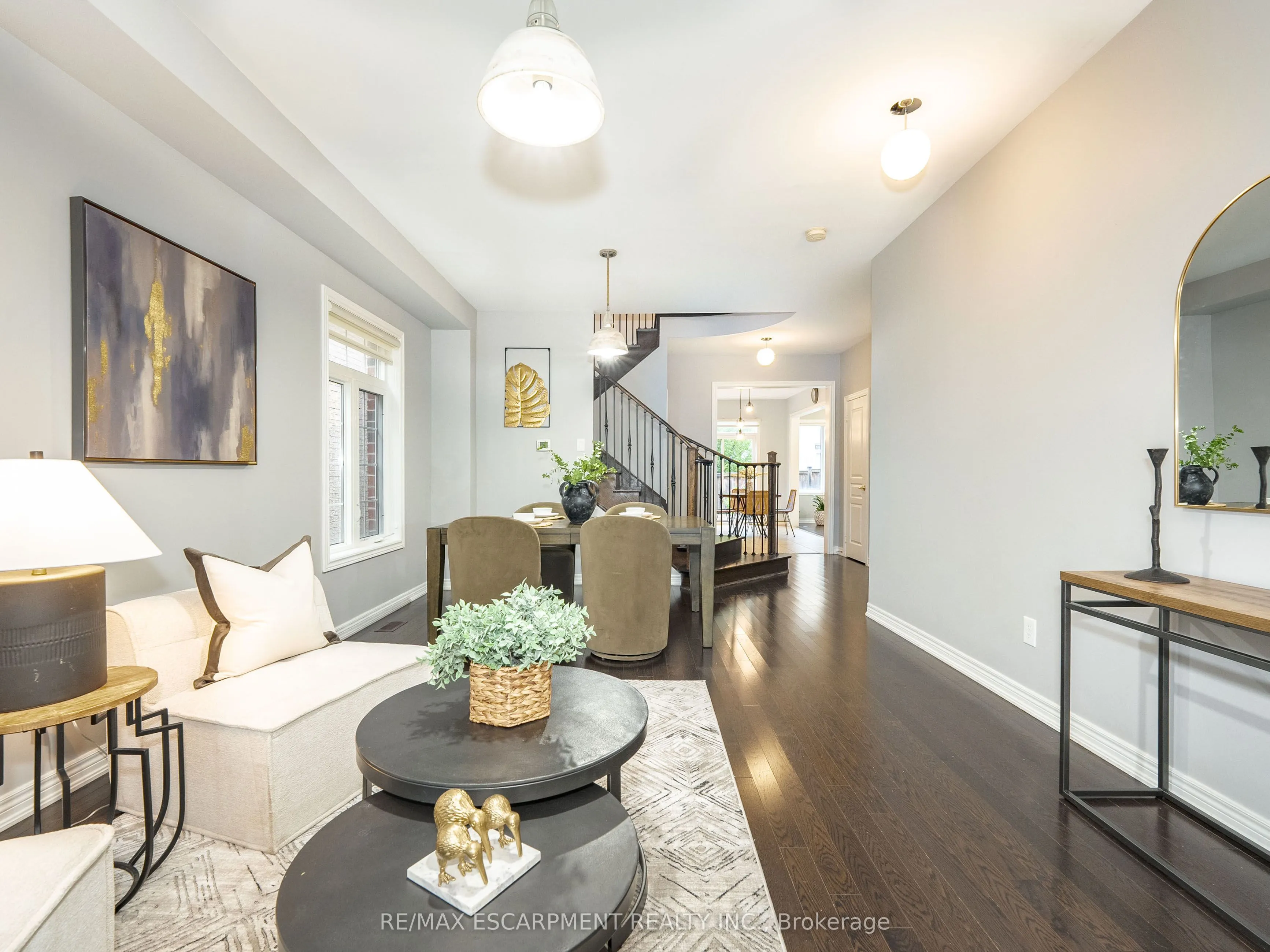 19 McKnight Avenue