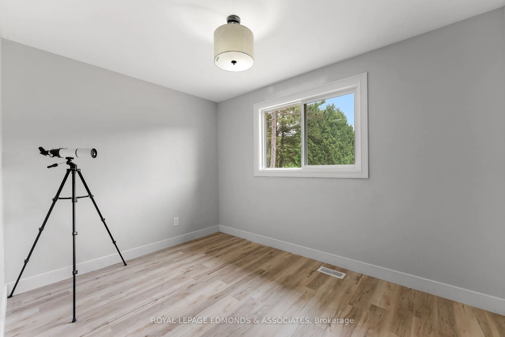 135 Uniacke Lane