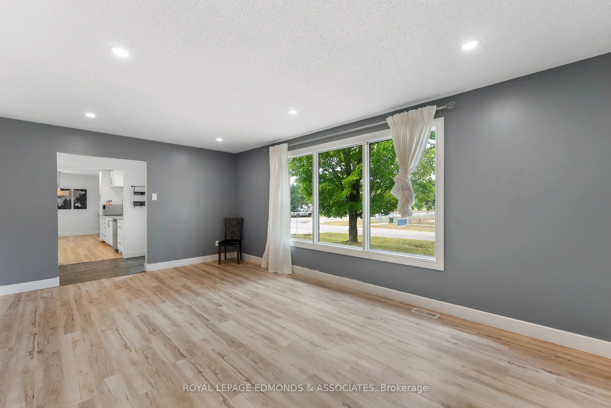 135 Uniacke Lane