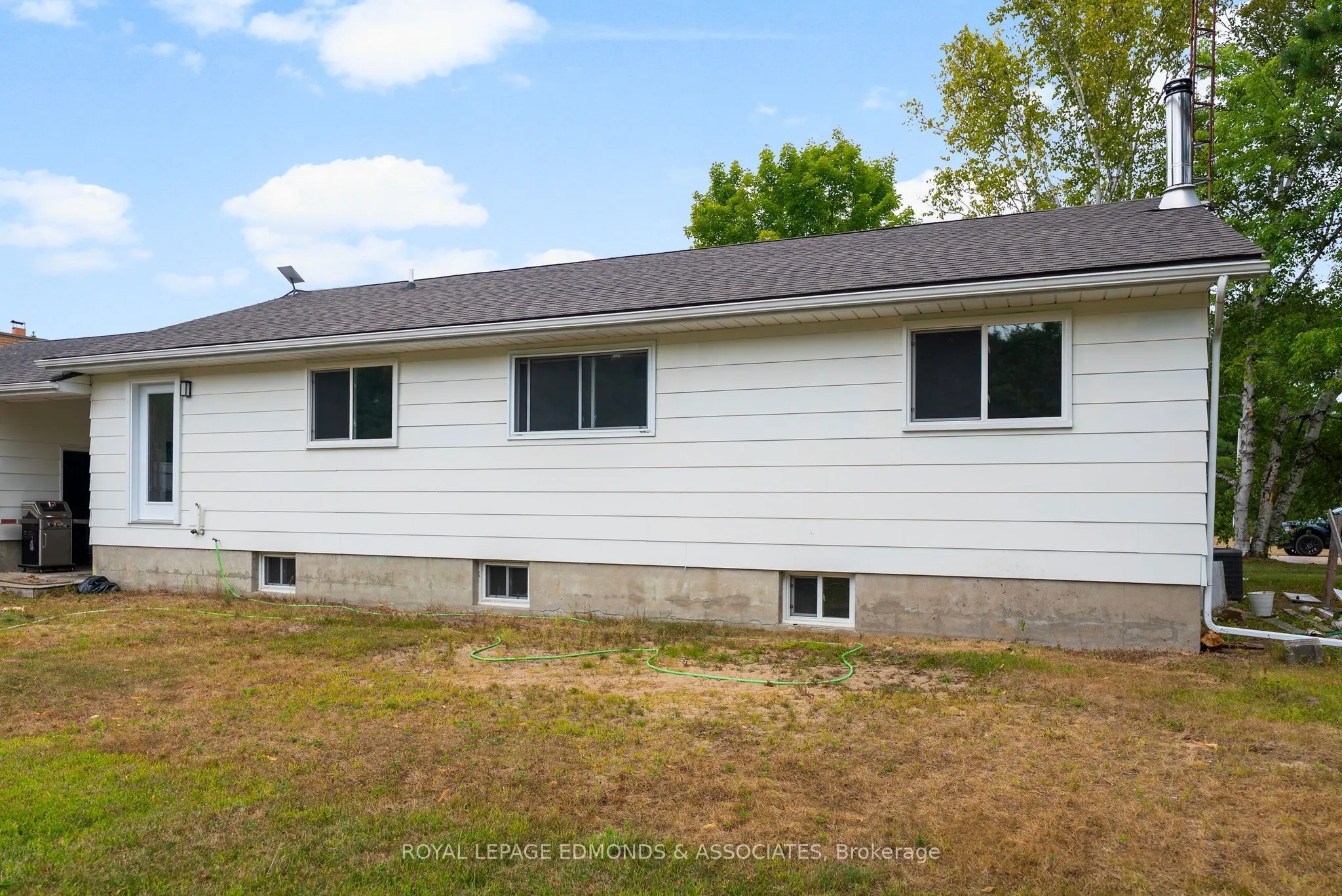 135 Uniacke Lane