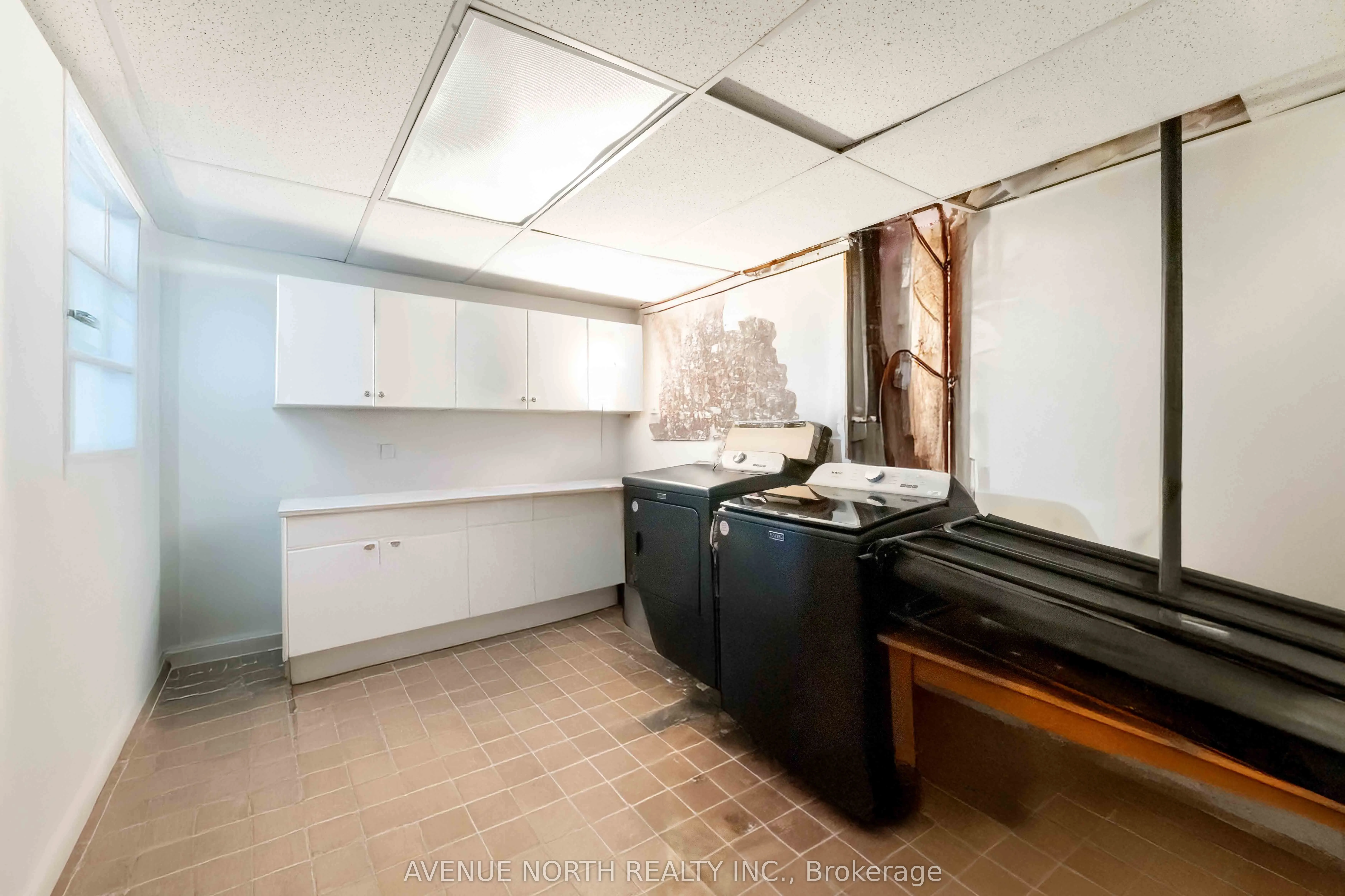 39 Ballantrae Way