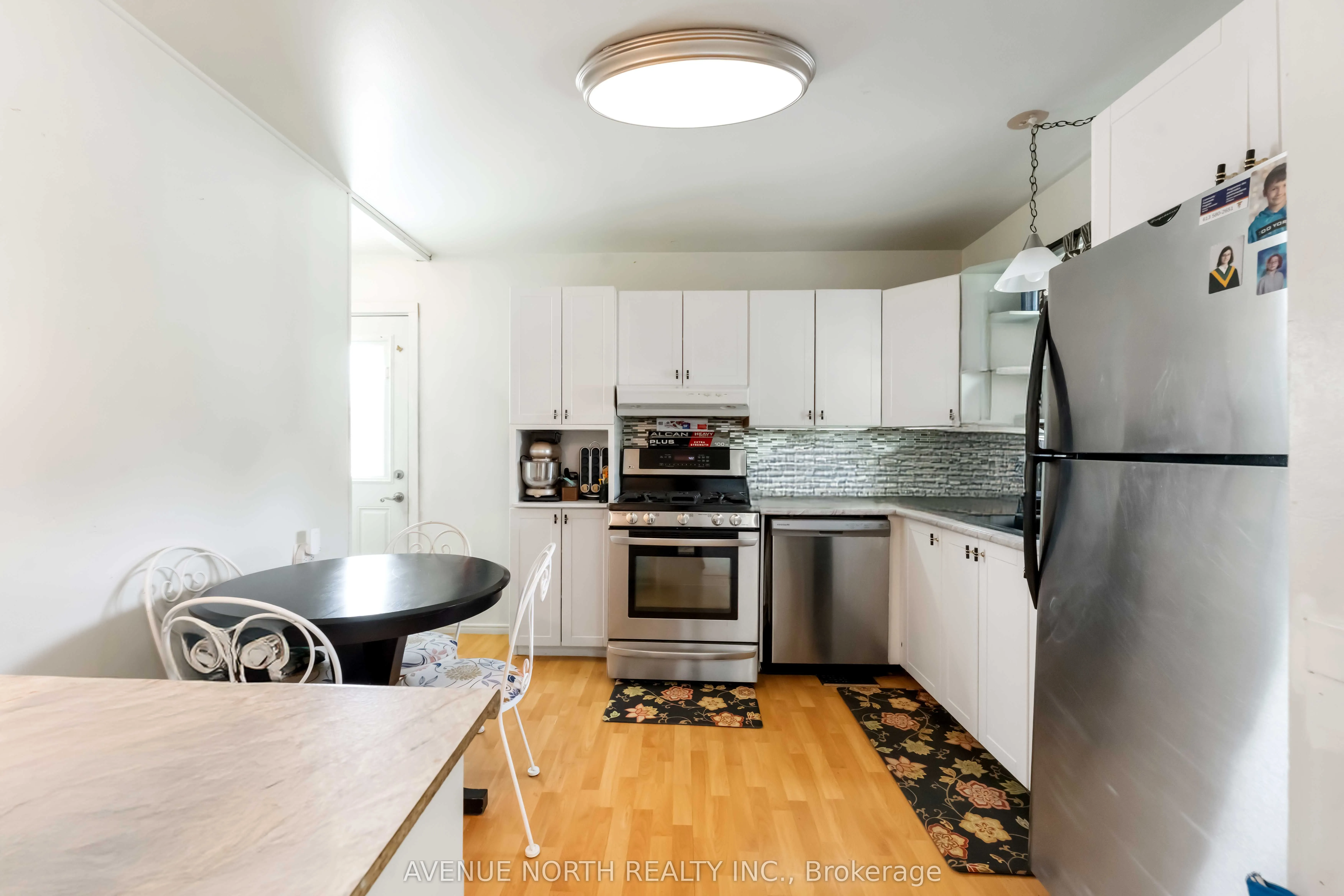 39 Ballantrae Way