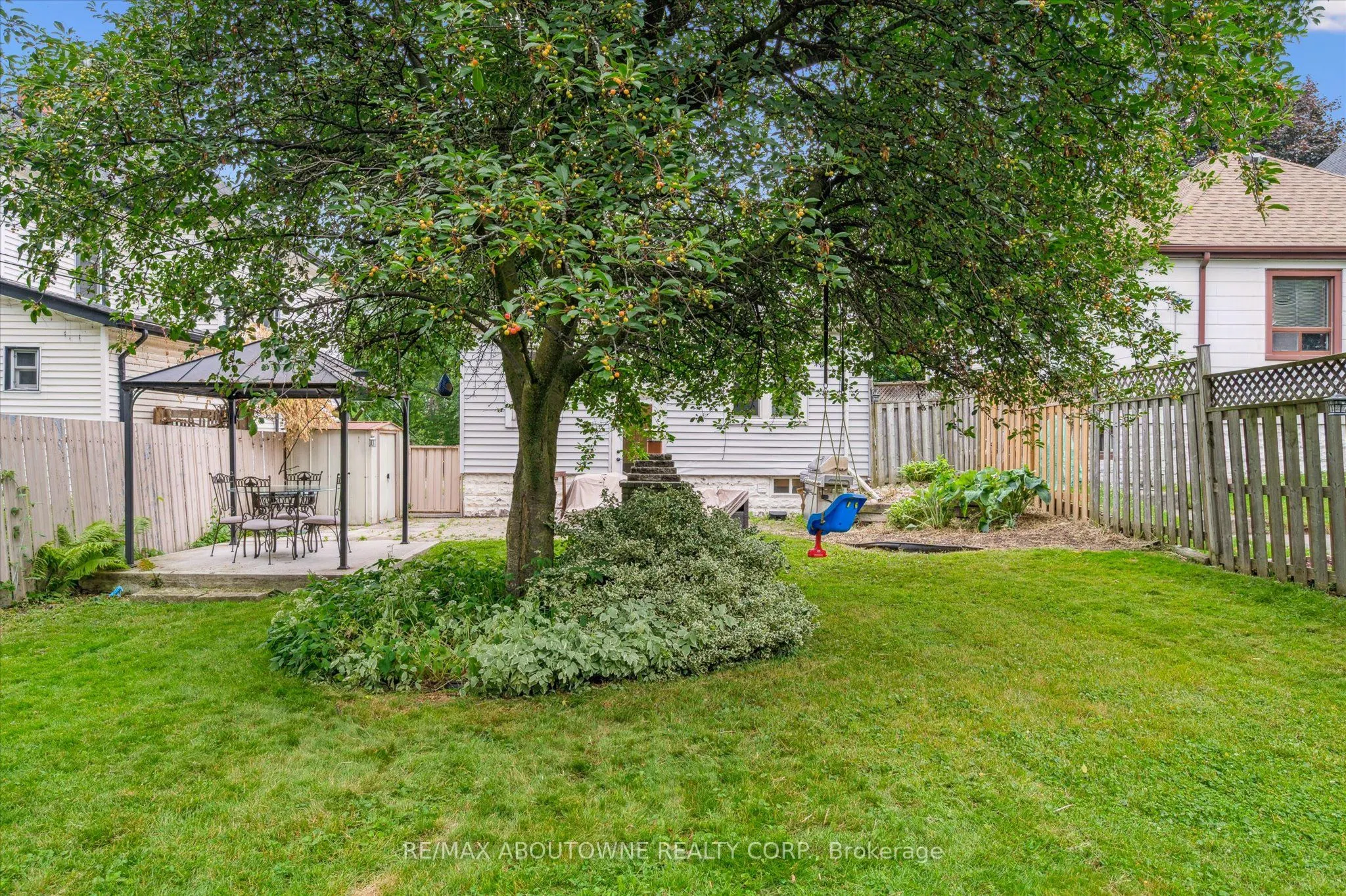 216 Bell Avenue