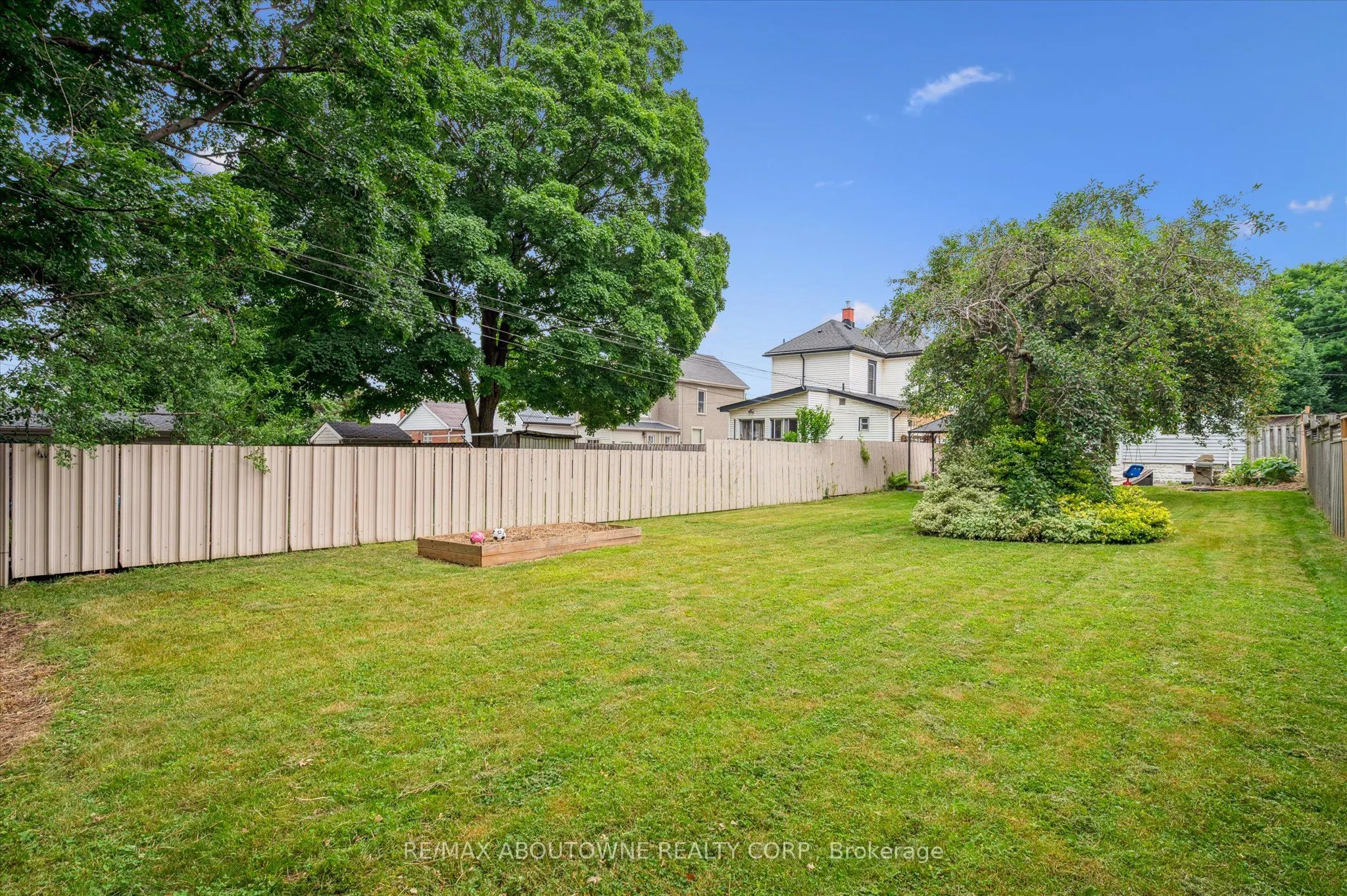 216 Bell Avenue