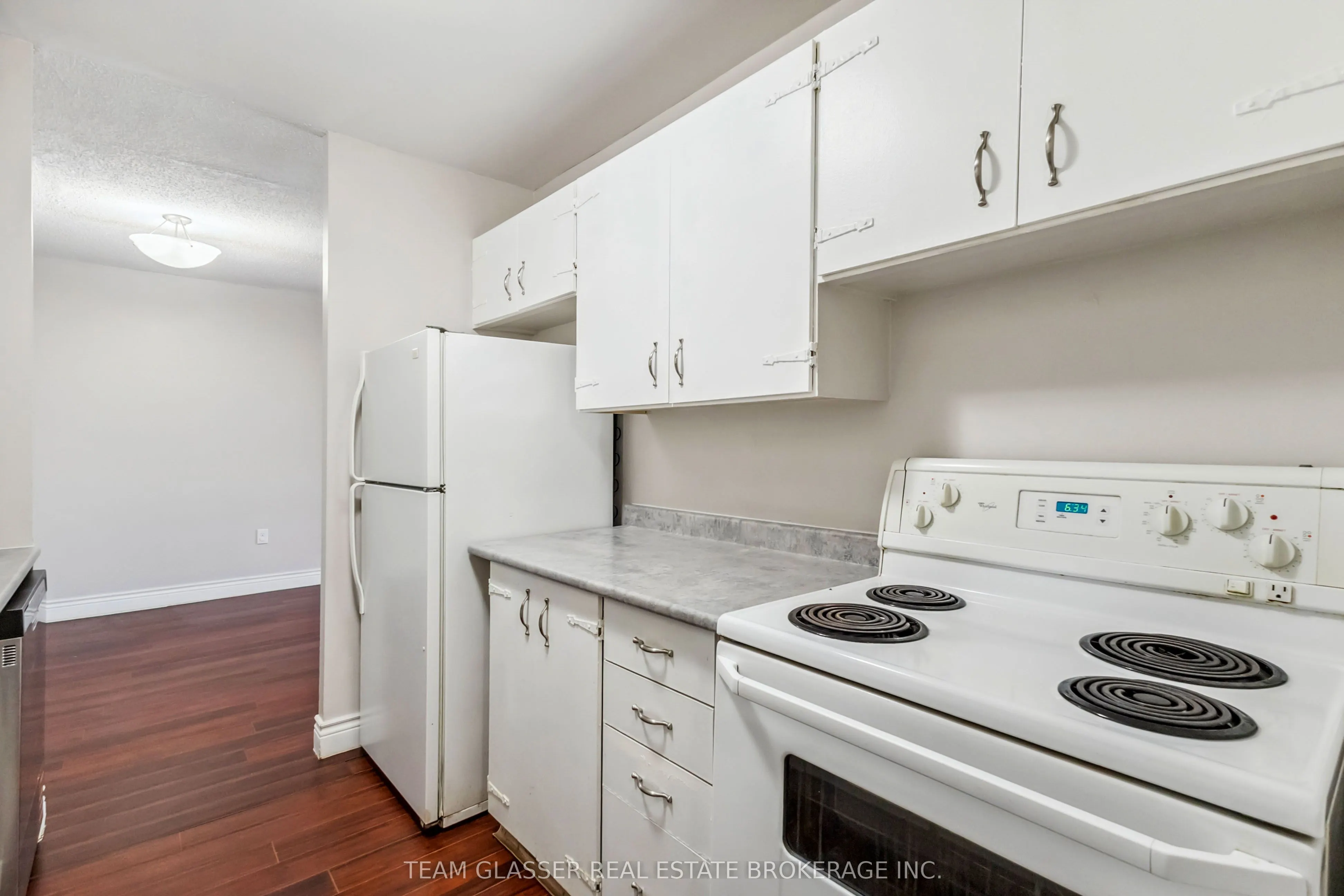 1590 Ernest Avenue, #201