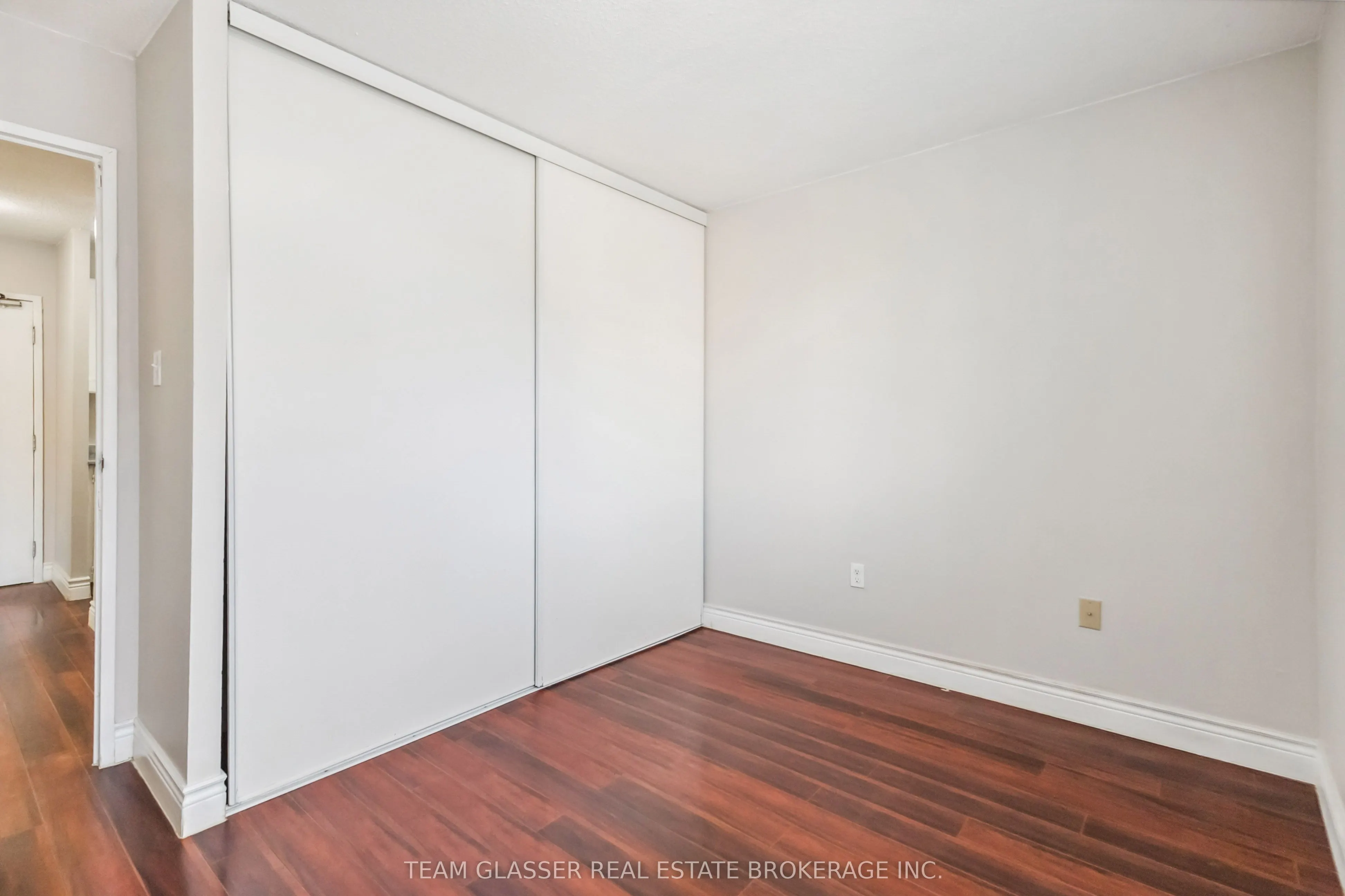 1590 Ernest Avenue, #201