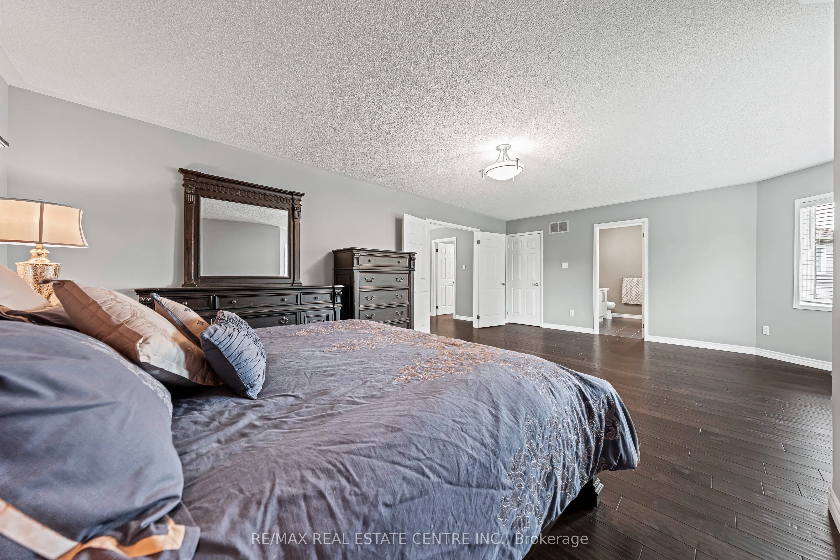 163 GLENVALLEY Drive