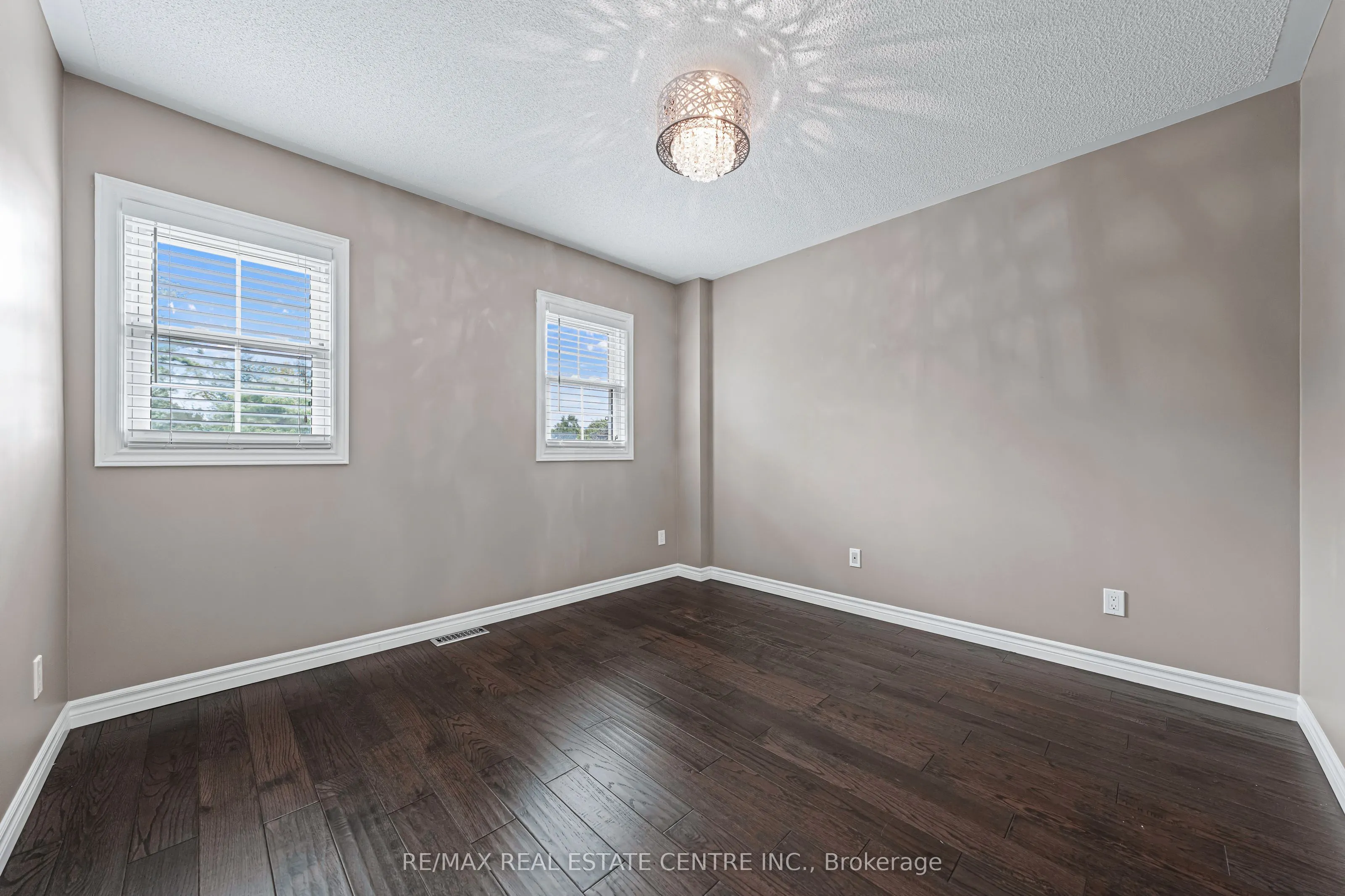 163 GLENVALLEY Drive