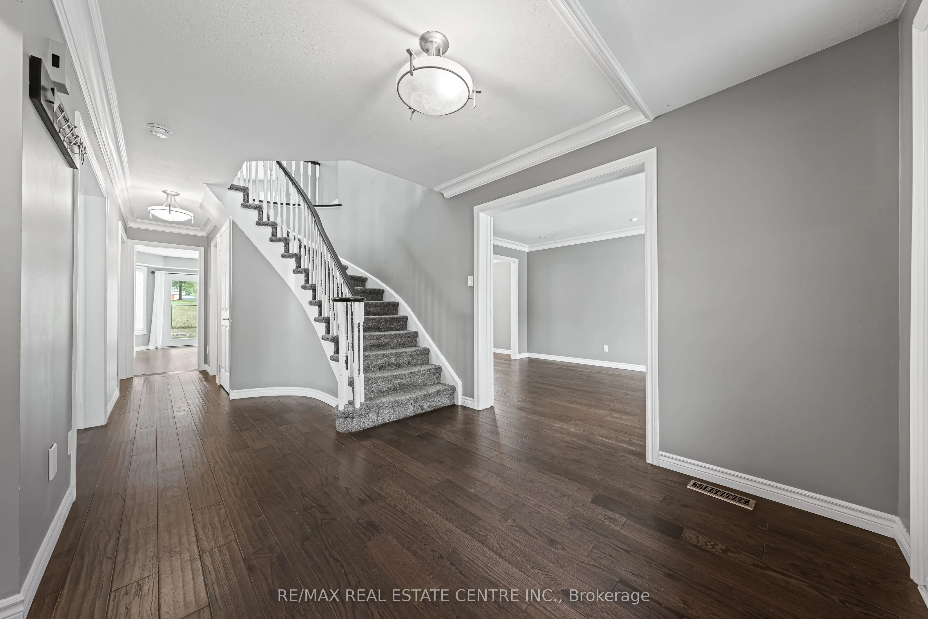 163 GLENVALLEY Drive